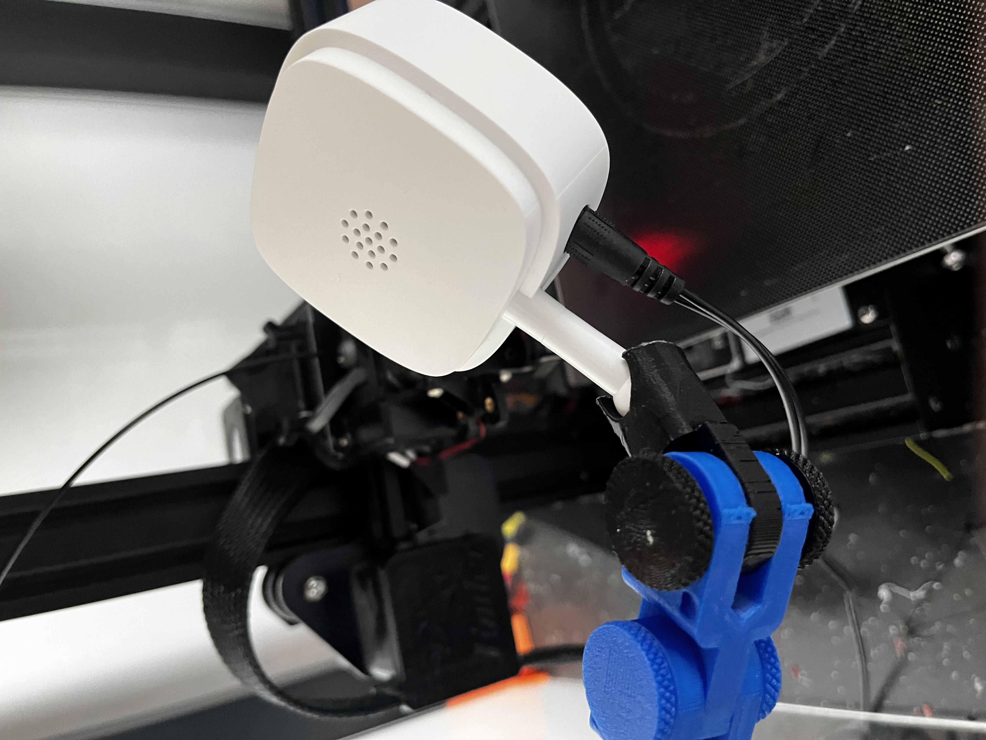 TP-Link Tapo C100 Articulated Camera Mount