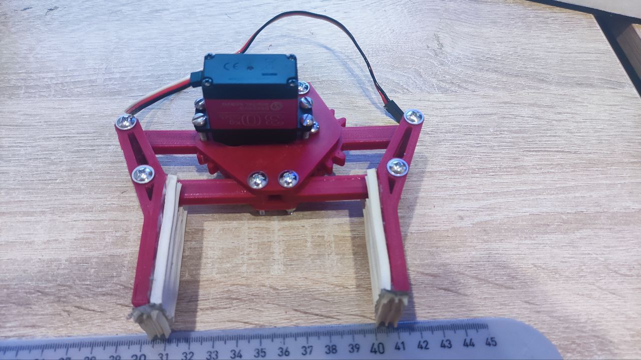 Large parallel servo claw by Stanislau Shchahliak Download free STL