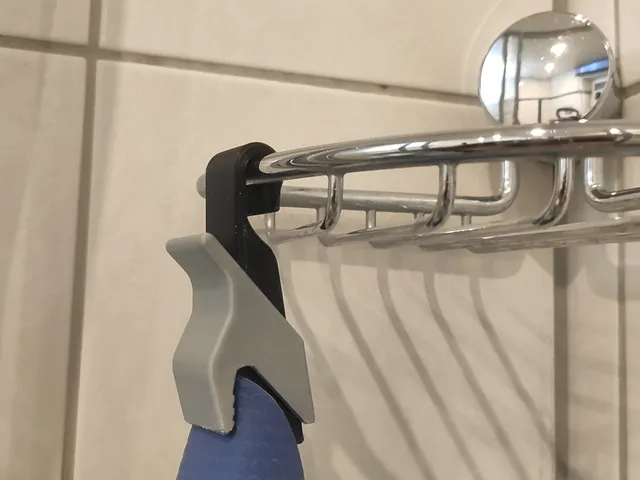 Self-clamping hanger (shower mat hanger / towel hanger)