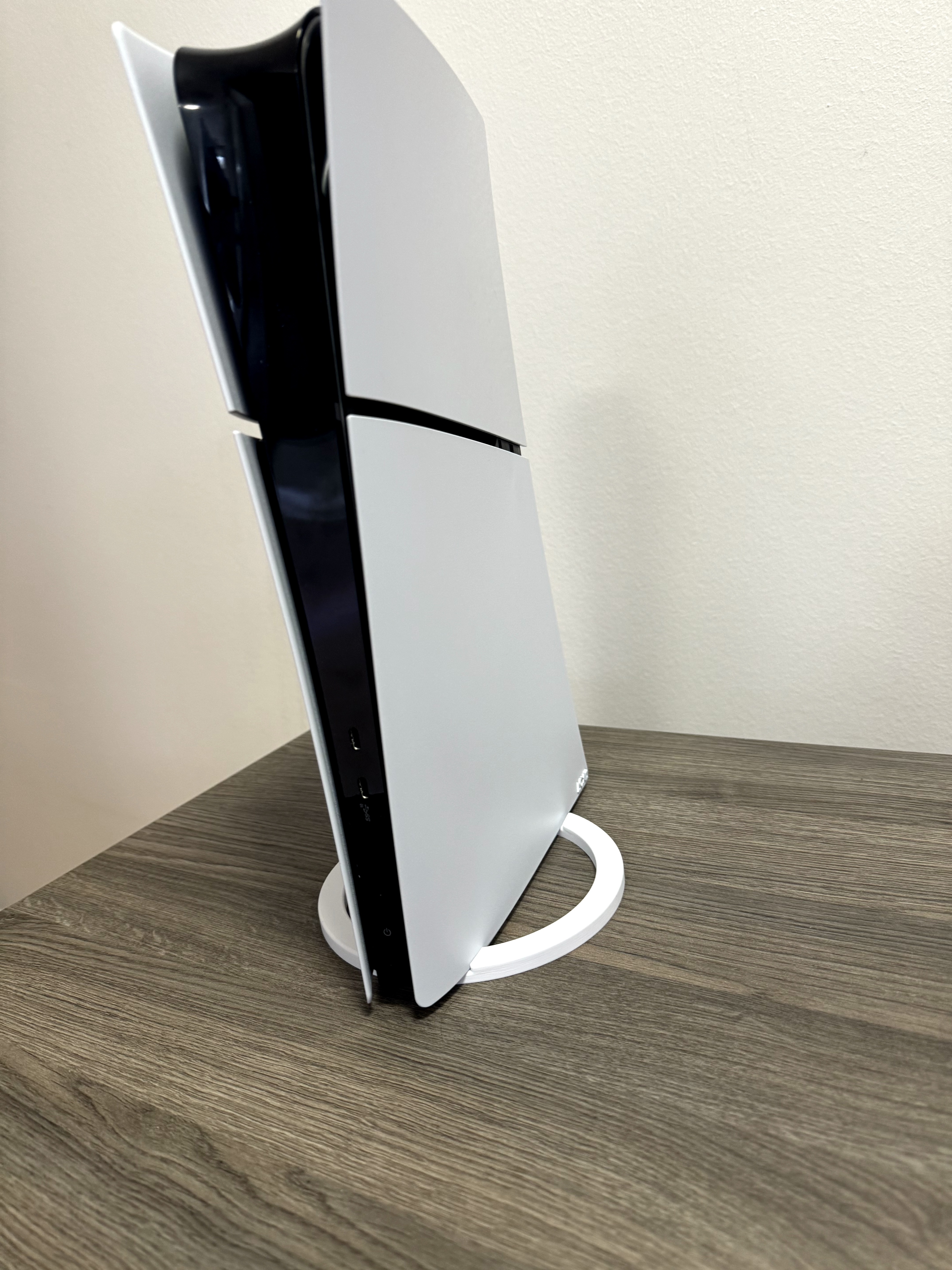 STL file playstation 5 slim stand vertical 🎮・3D print design to  download・Cults