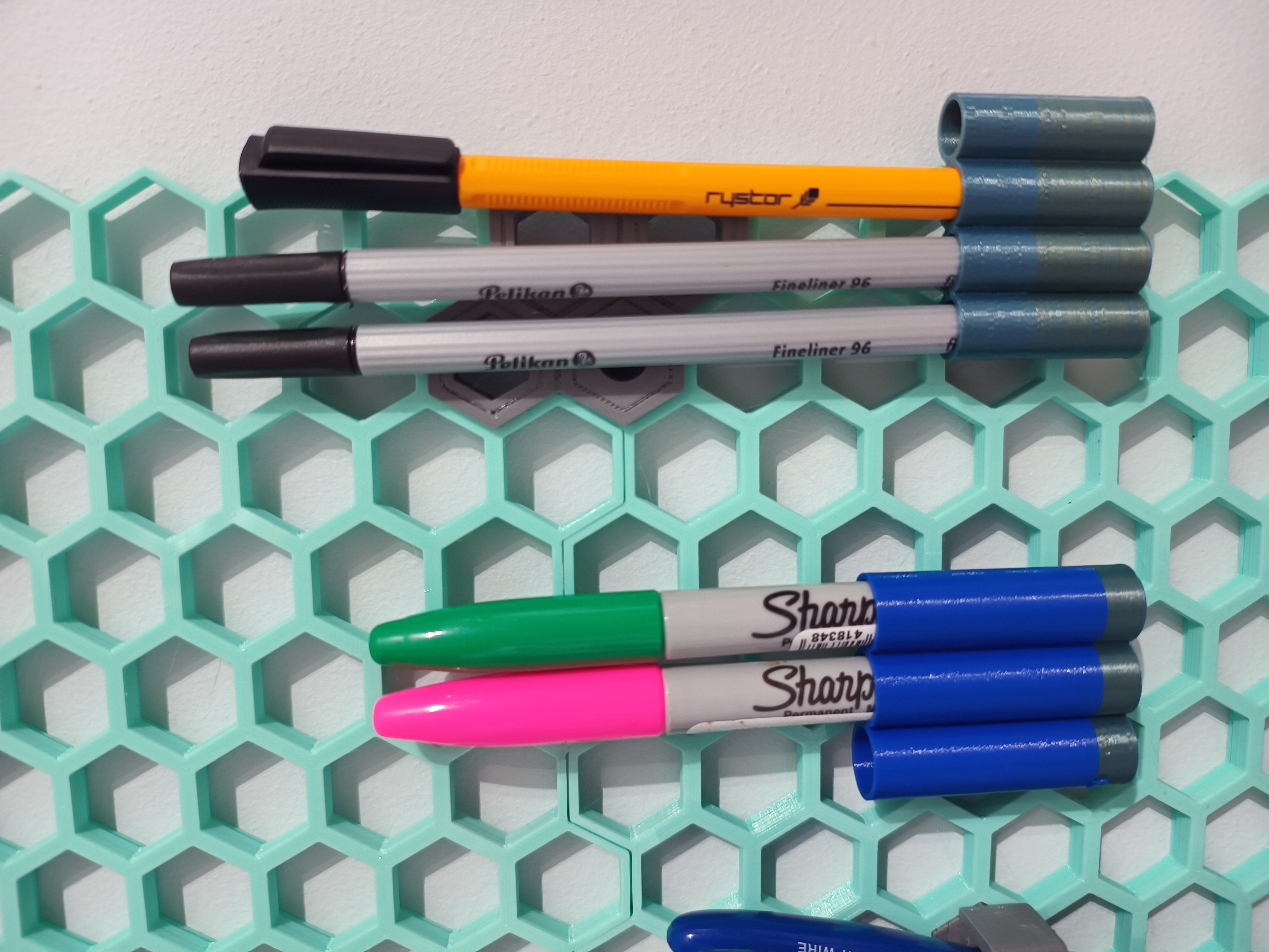 HSW sharpie holder