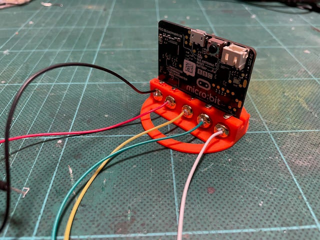 Micro:bit prototyping connecting cradle — miniatura 2