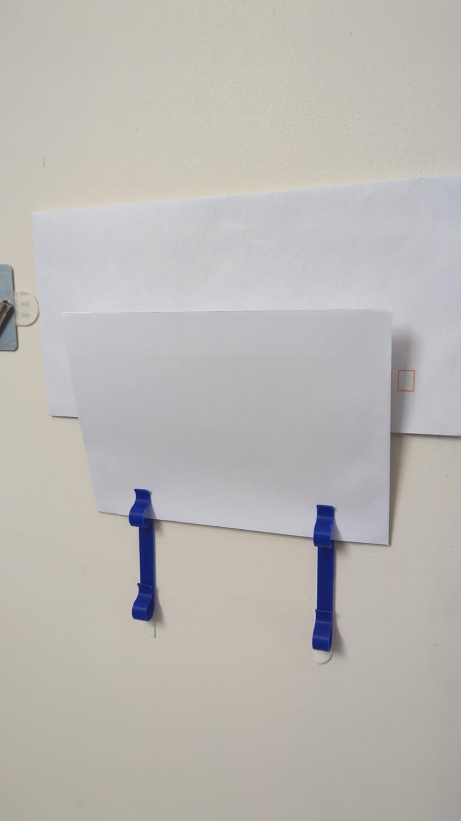 Basit duvar mektubu tutucu / organizatör (openscad) p (Sadece Plastik Aparattır!!!)