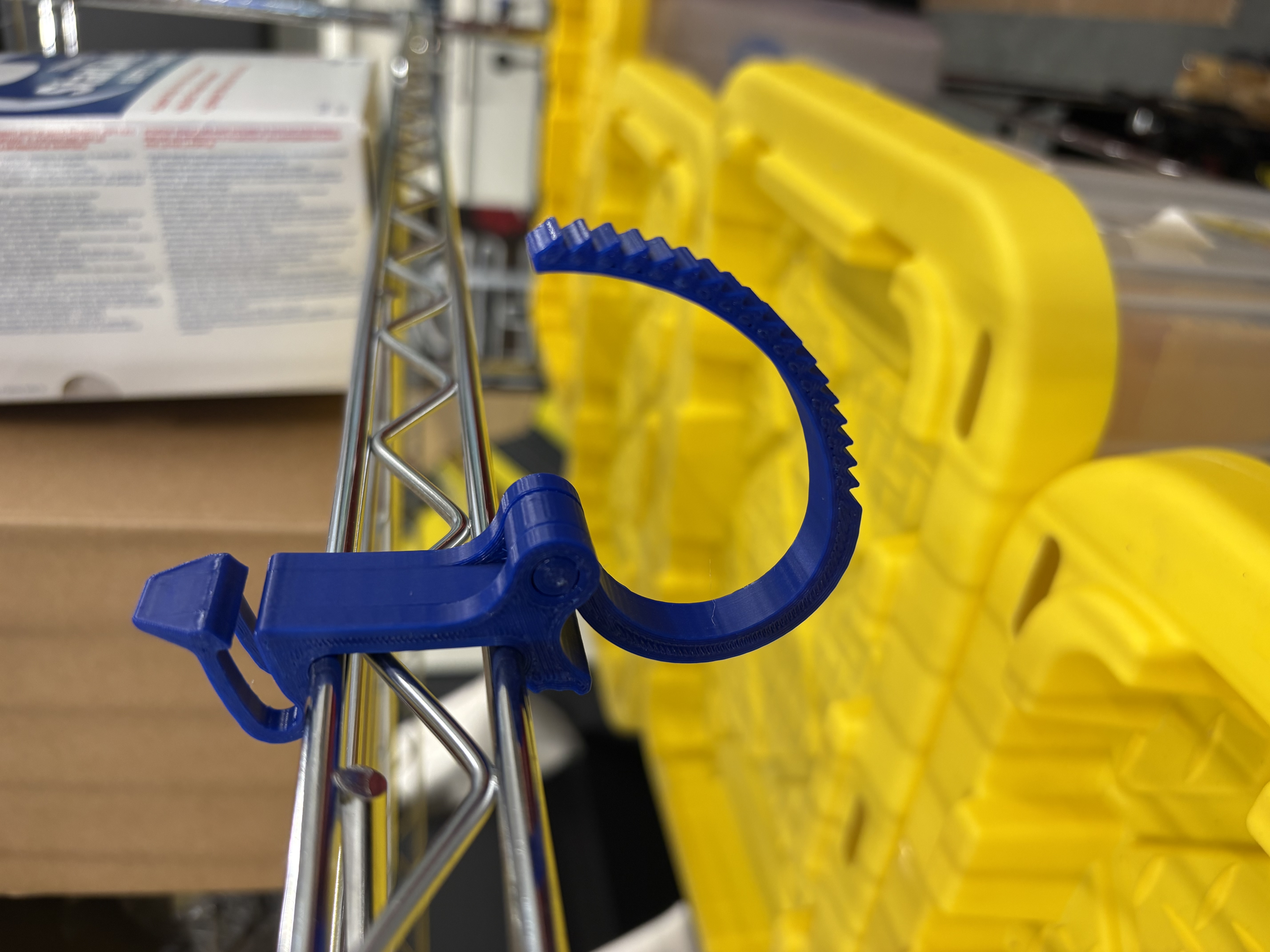 Miniatura 4 do modelo 3D Cable Cuff Wire Rack Hook
