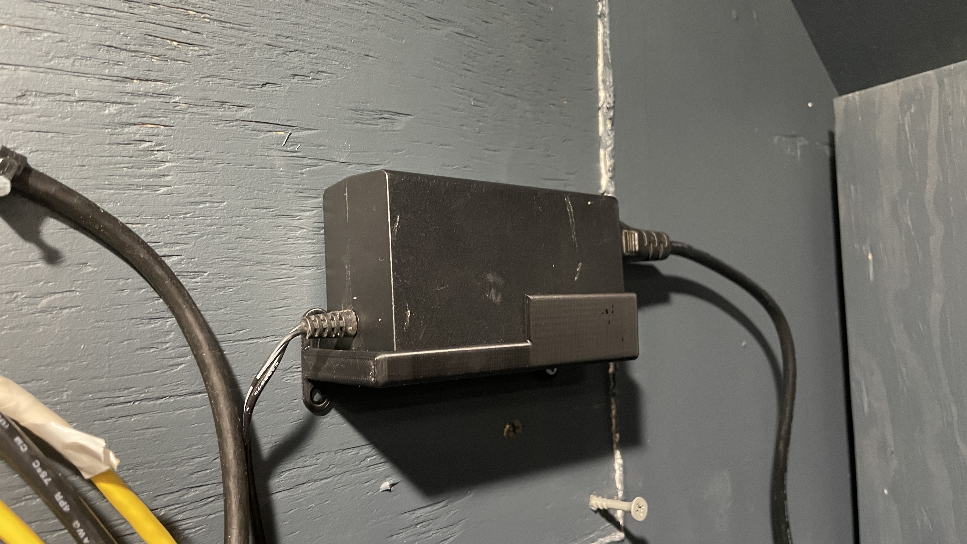 Power Brick Wall Mount (TP-Link)