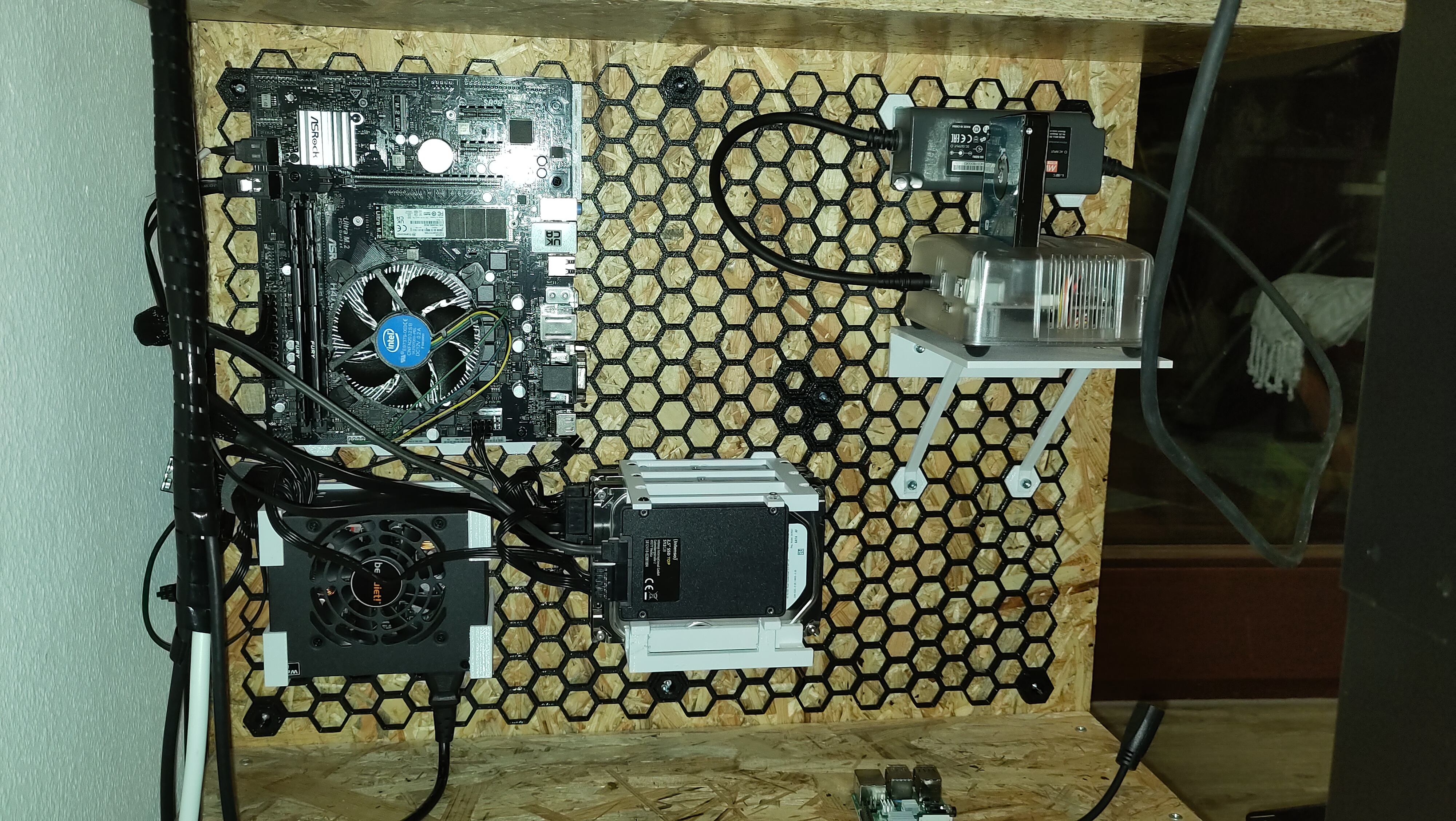 Miniatura 2 do modelo 3D HDD Stack for HSW