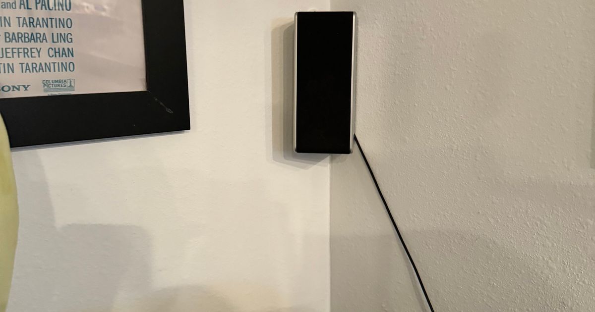 Vizio Satellite (Rear) Speaker Command Strip Mounts by KevDoy