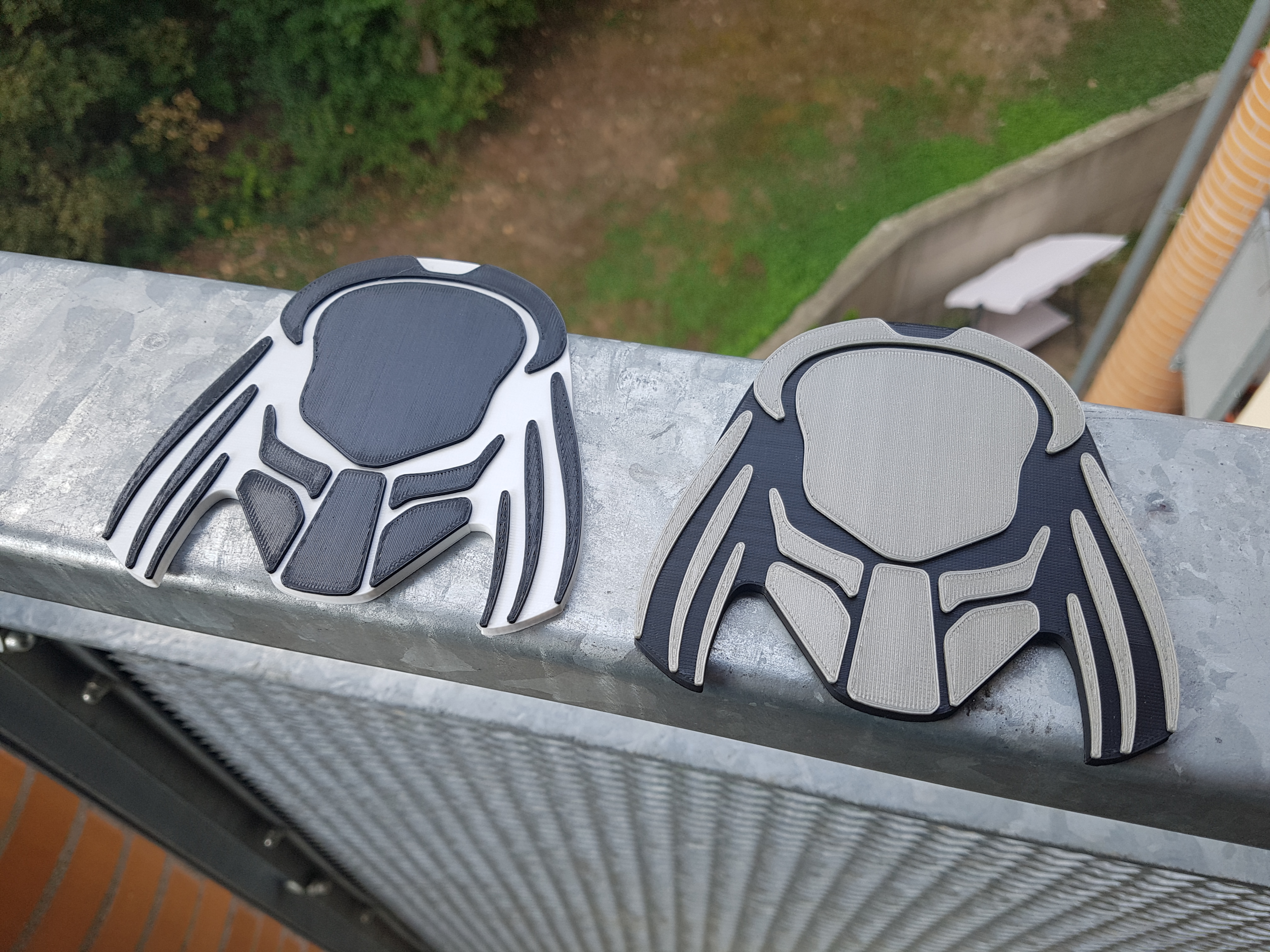 Miniatura 4 do modelo 3D Predator Helmet Magnet