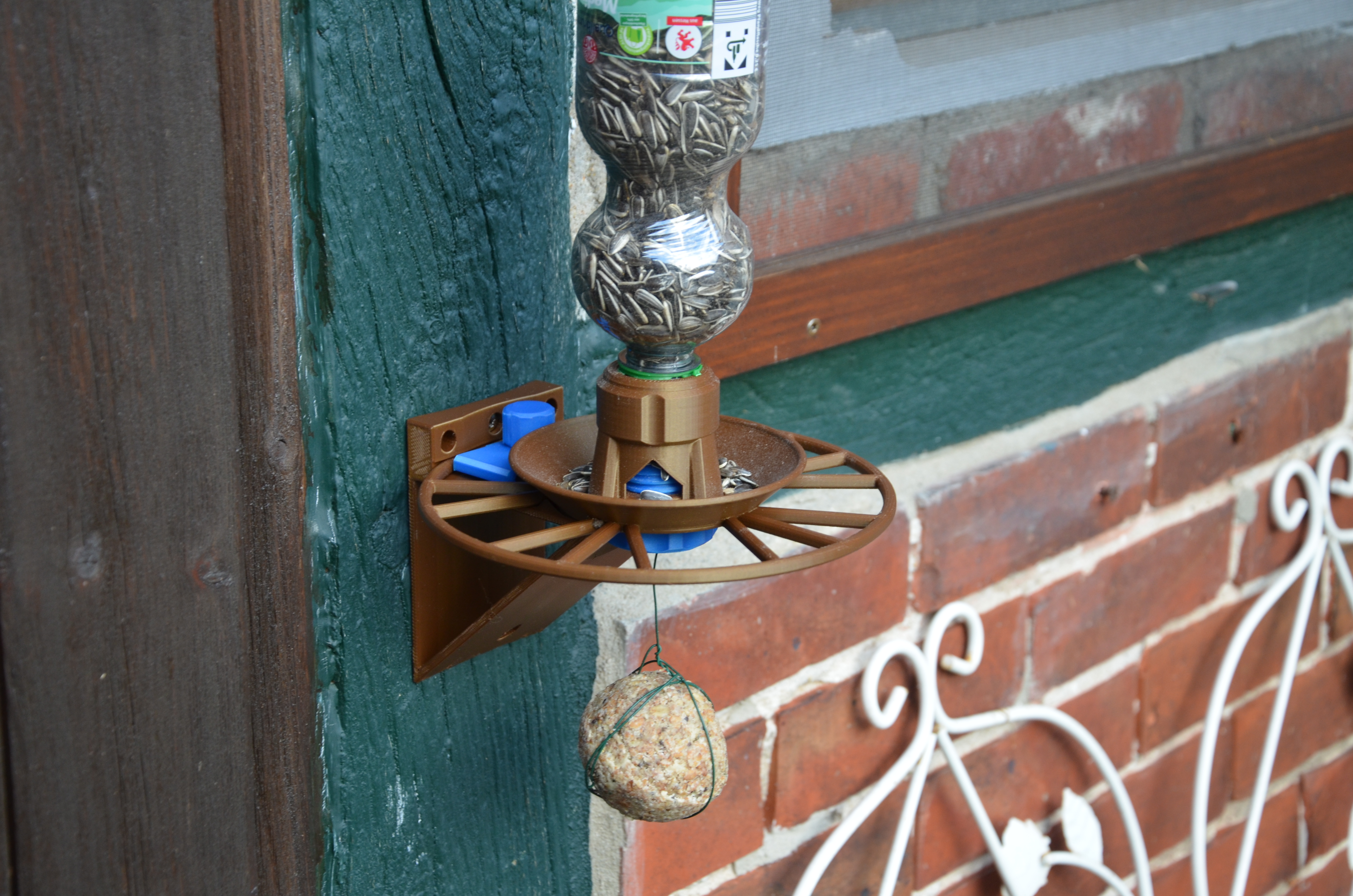 Miniatura 2 do modelo 3D Bird Feeder