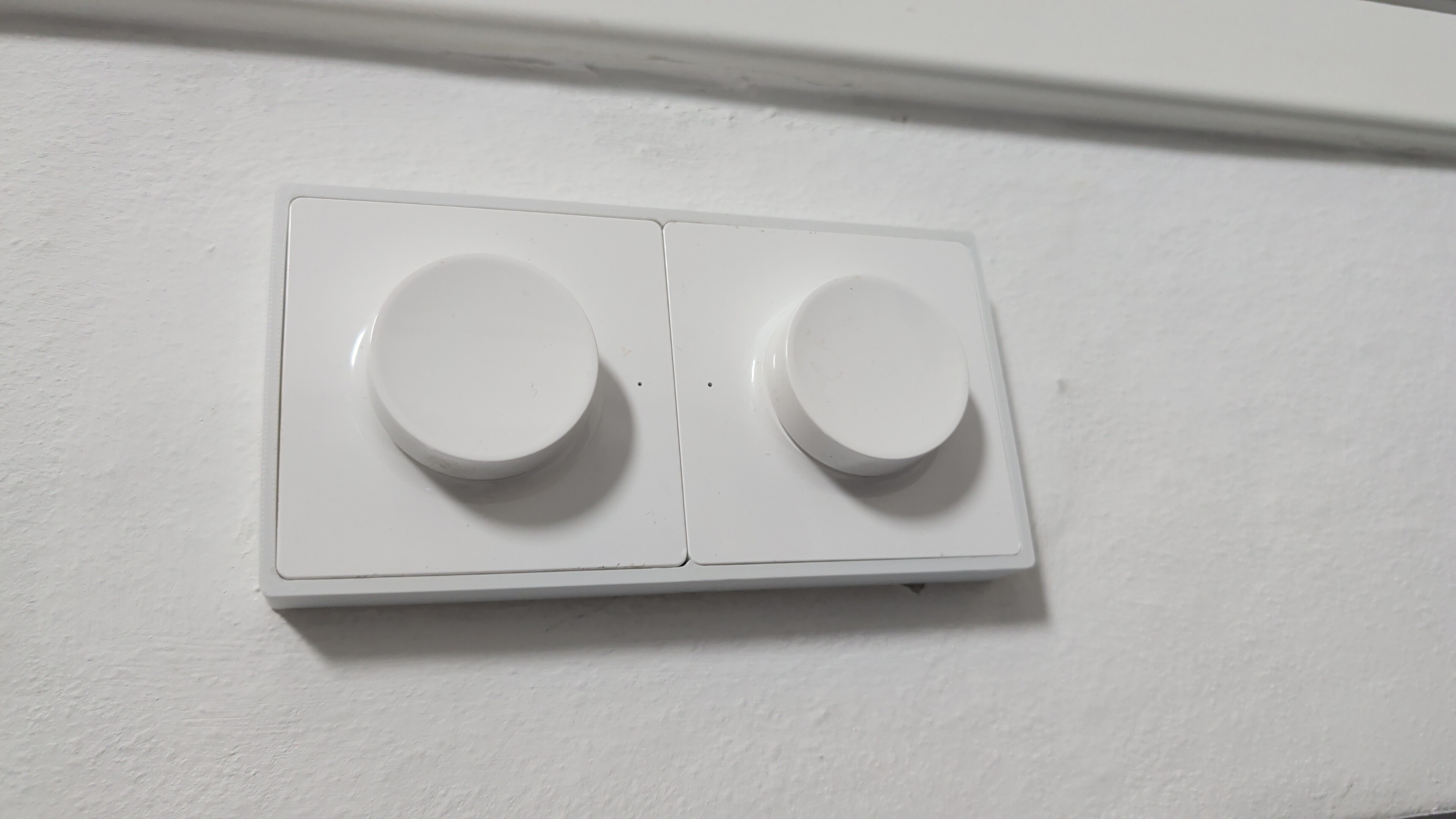 Yeelight Switch Case — thumbnail 2