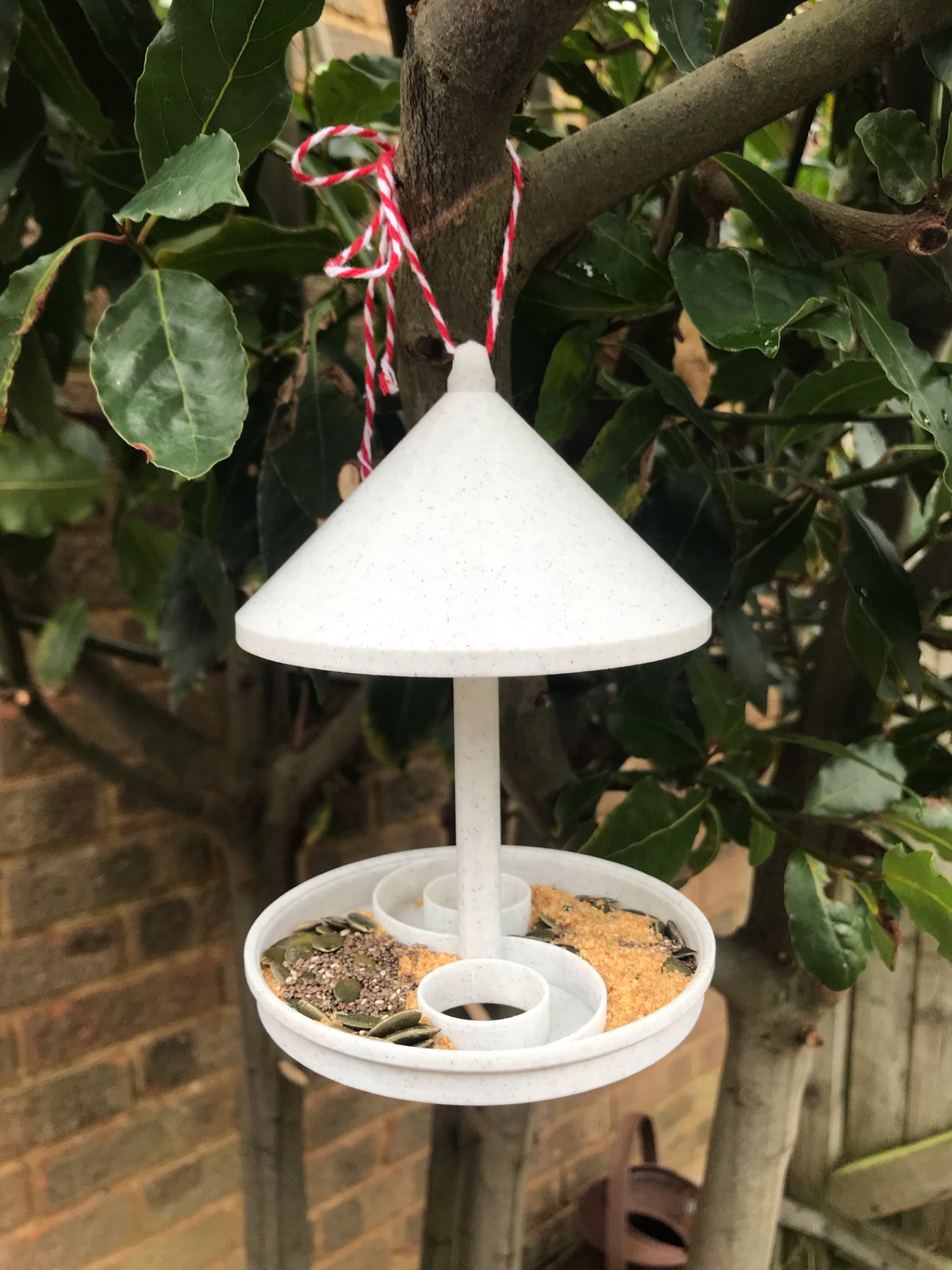 Simple Bird Feeder by NegativeP Download free STL model