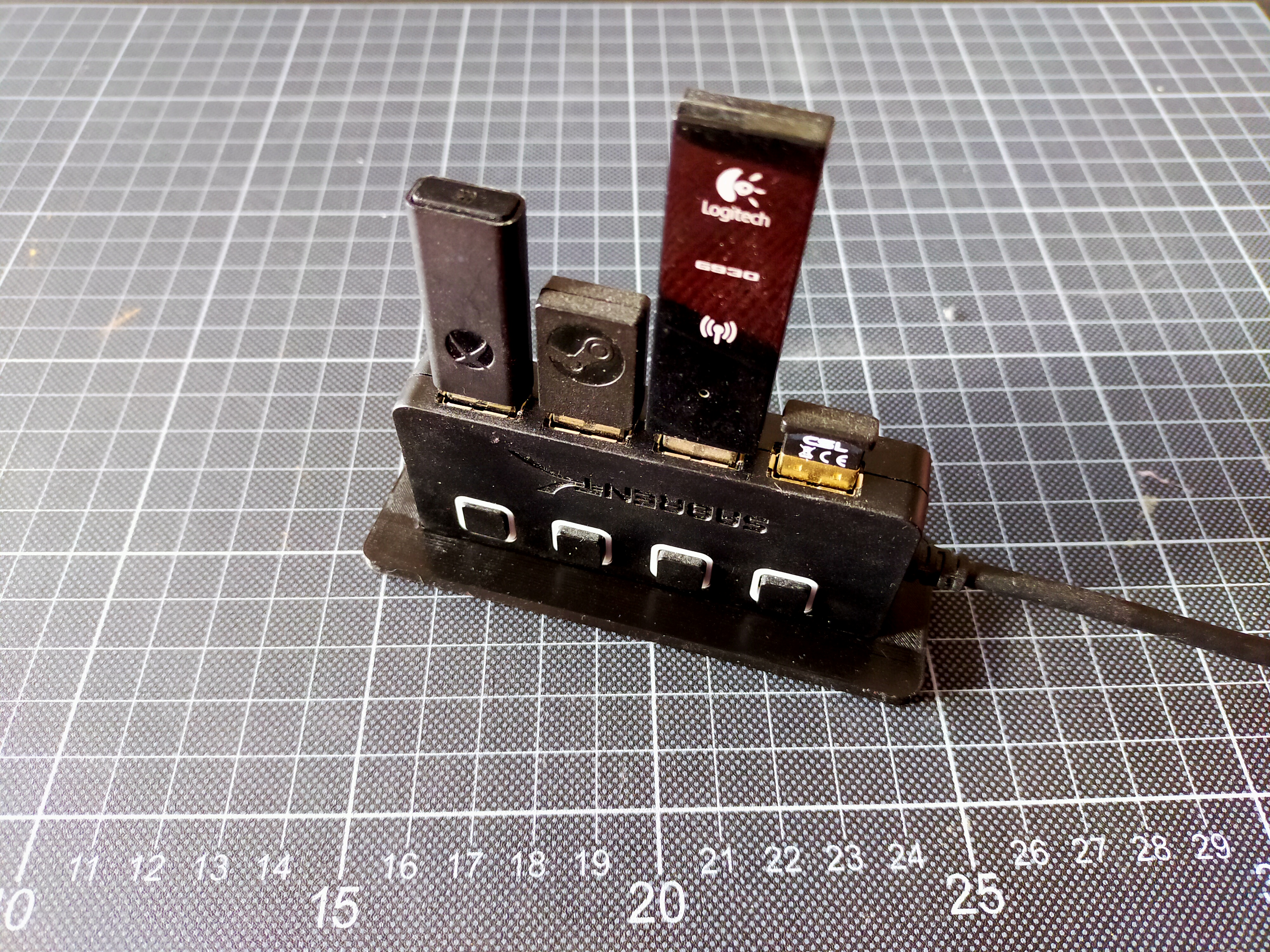 SABRENT USB hub stand