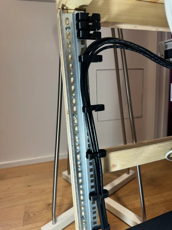 Network rack cable guide by the_ress | Download free STL model ...
