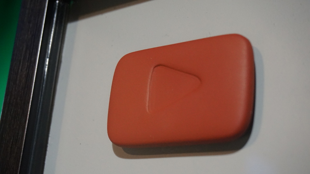 Miniatura 4 do modelo 3D YouTube play button