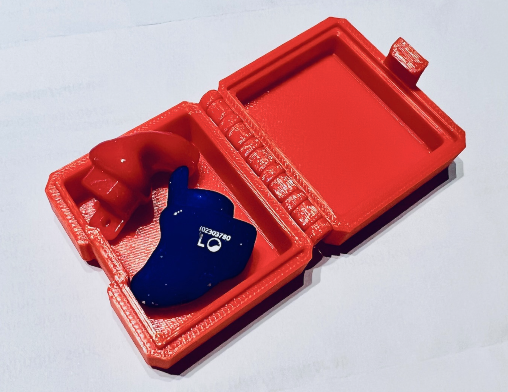 Miniatura 2 do modelo 3D Ear Plug Case