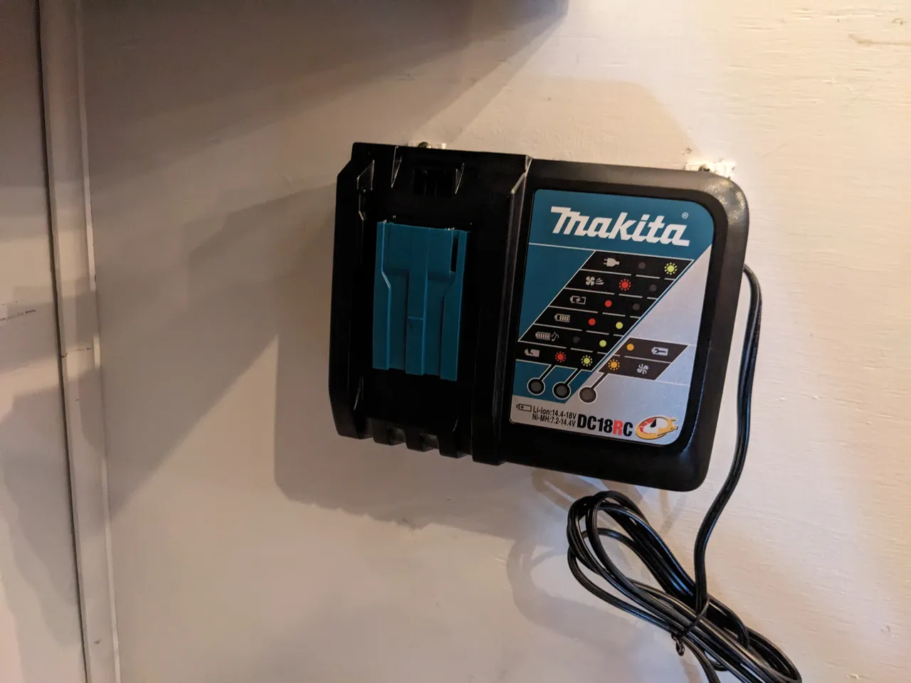 Supporto/custodia Per Batterie Makita 18v - Confezione Da 6 - Foto 3