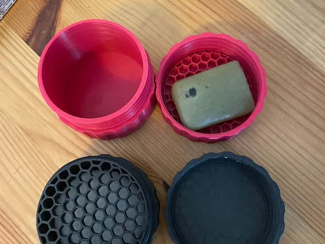 Travel Soap Box with Draining Rack