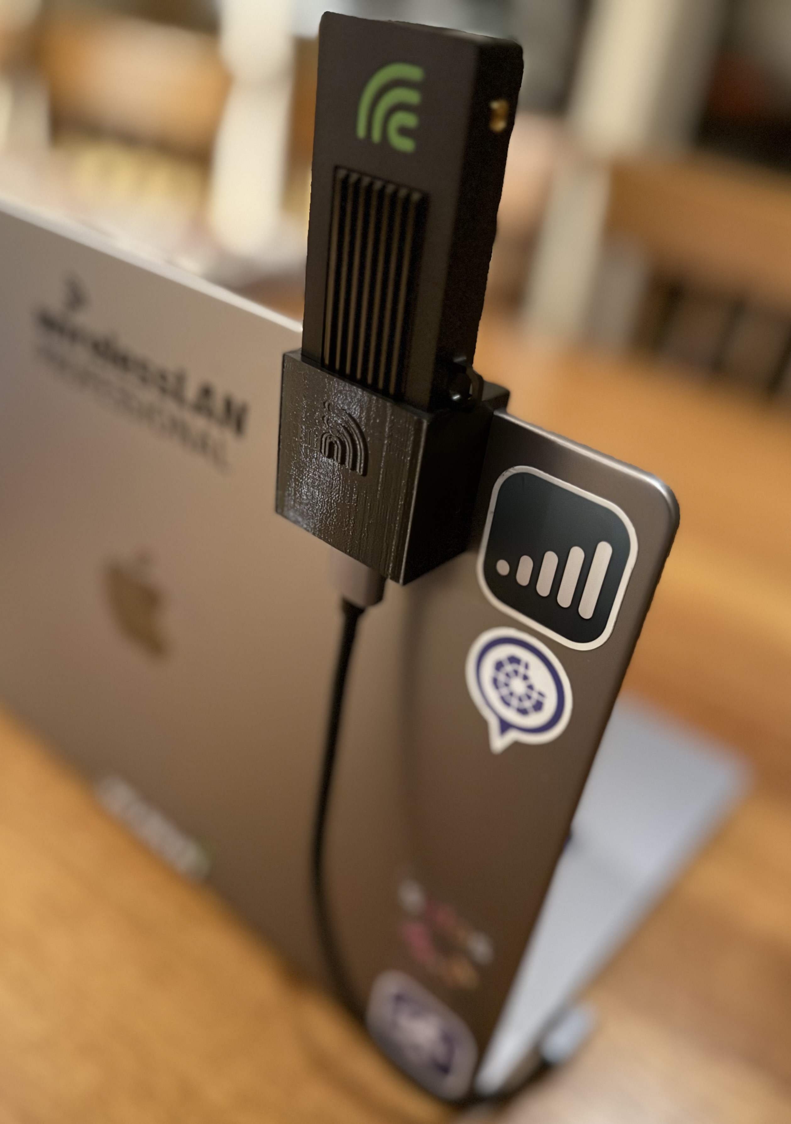 NetAlly NXT2000 MAC M2 Laptop Screen holder