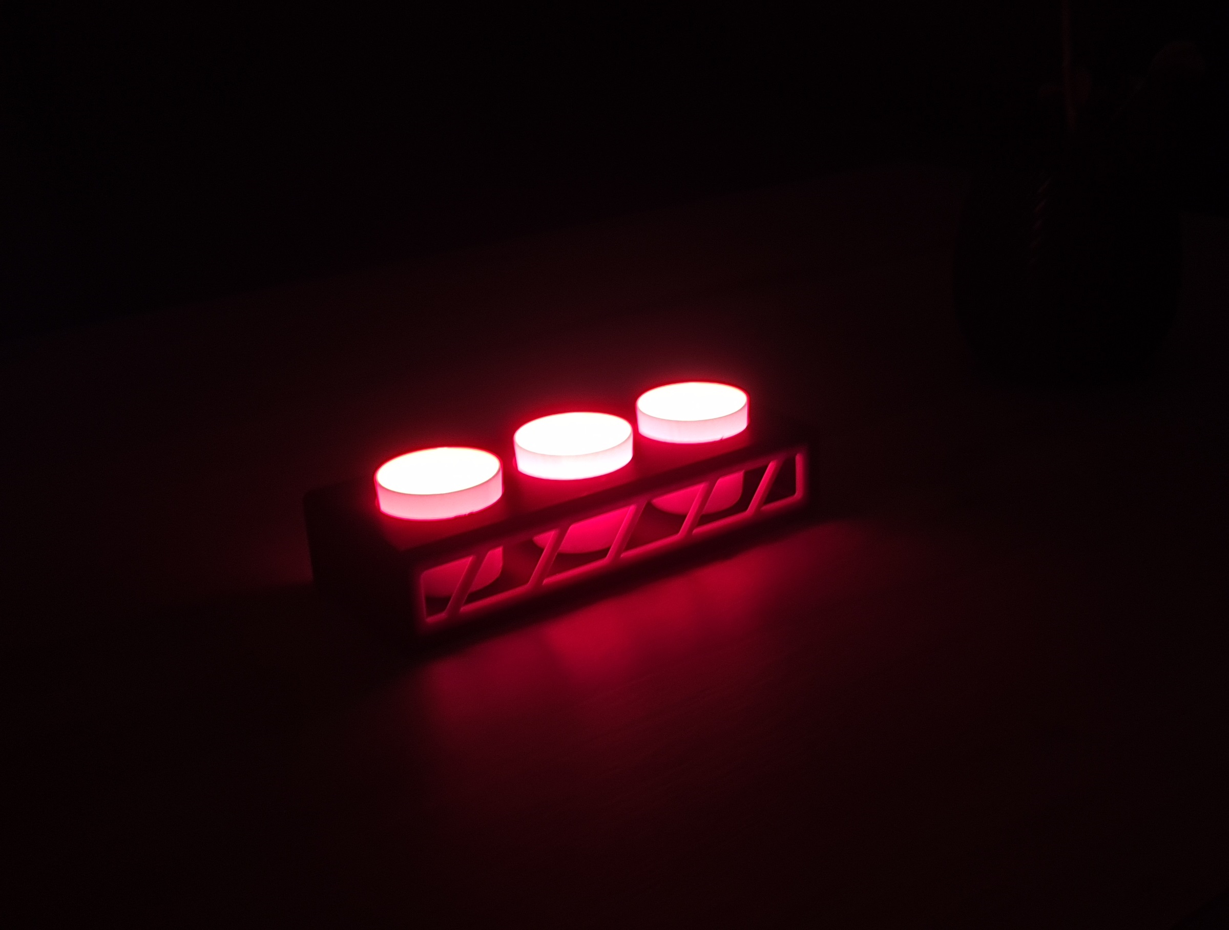 Miniatura 4 do modelo 3D Modern light holder