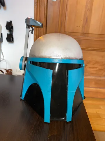 Mandalorian Helmet with modular Rangefinder