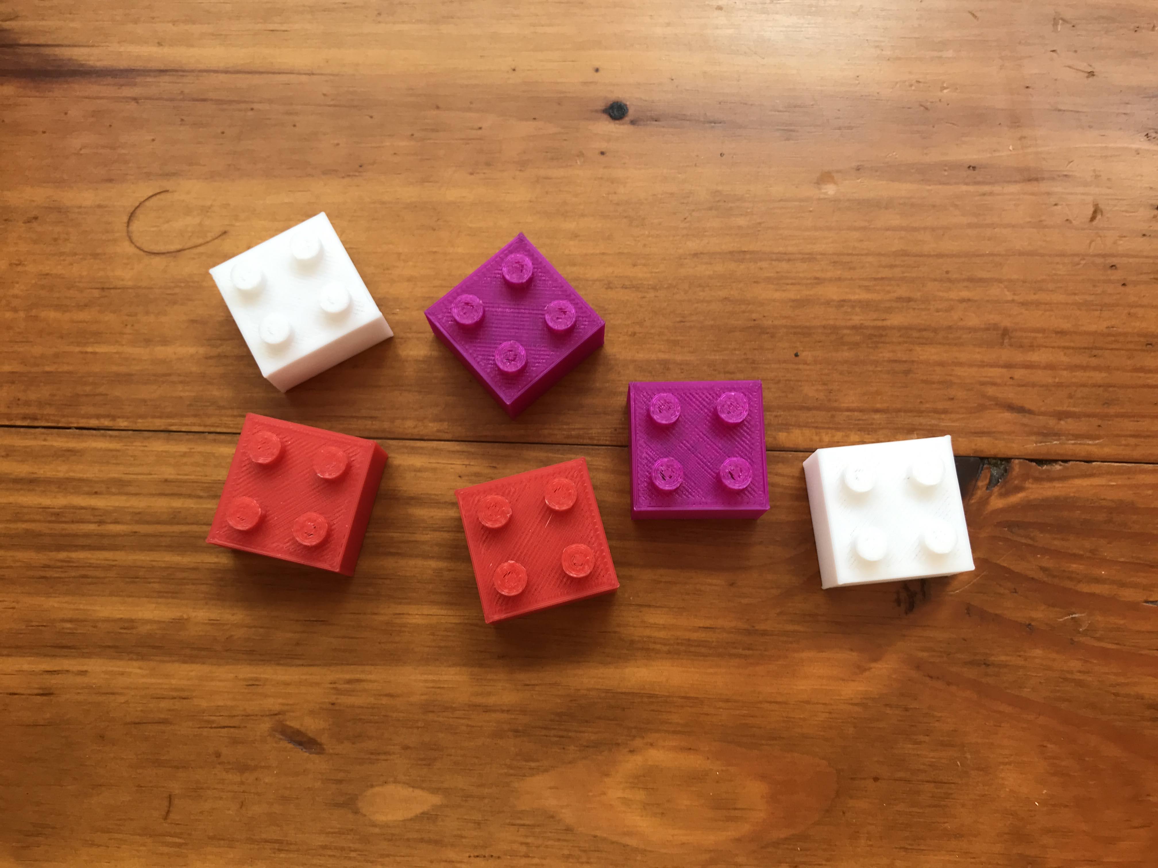 Stackable building bricks
