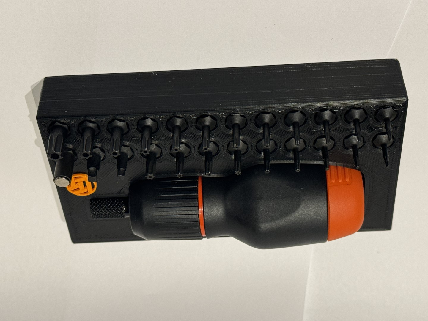 LTT Stubby Screwdriver + Bitholder for 24 bits (now Gridfinity