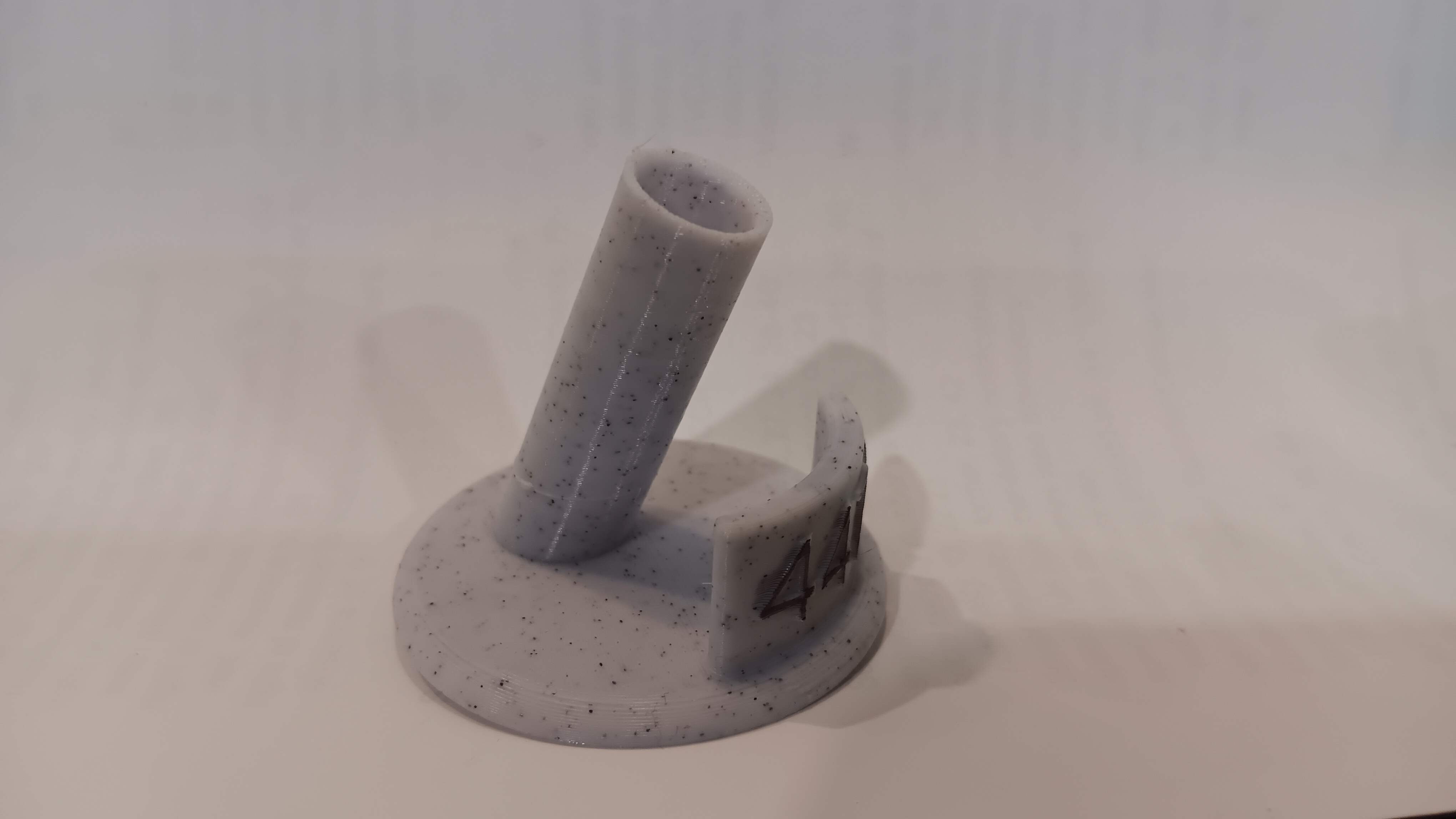 Miniatura 3 do modelo 3D Customizable single pen holder