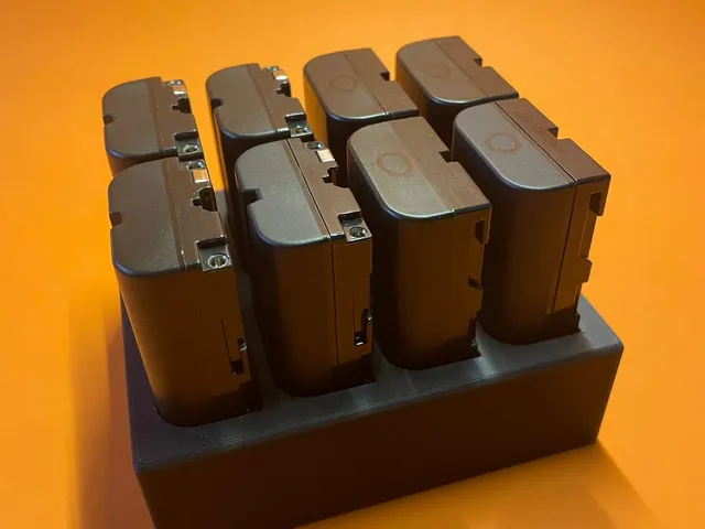NP-F550 Battery Holder