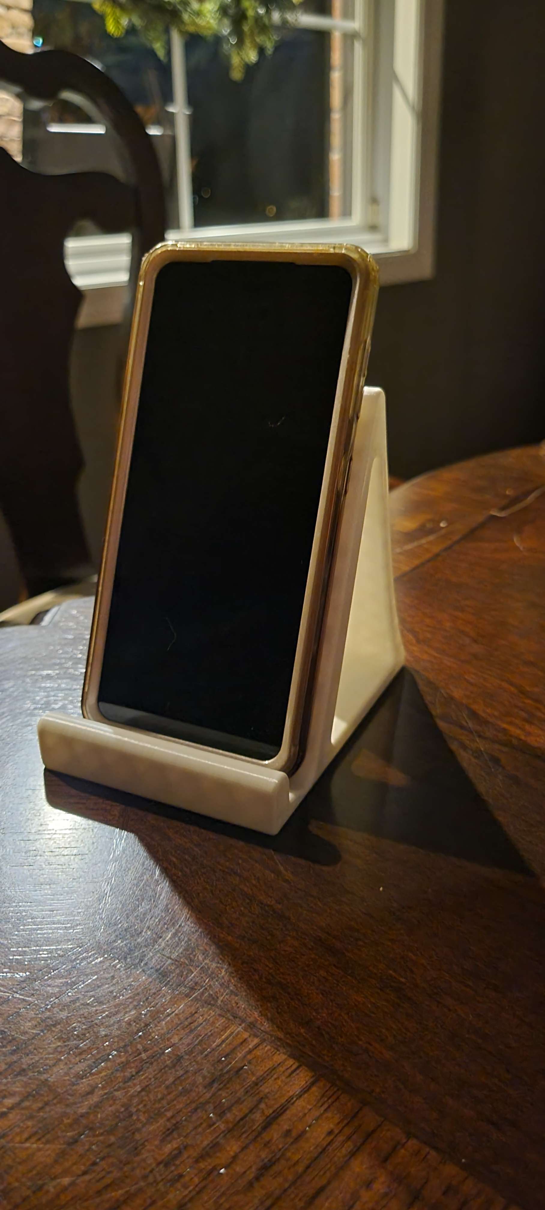 Miniatura 2 do modelo 3D Basic Phone Stand