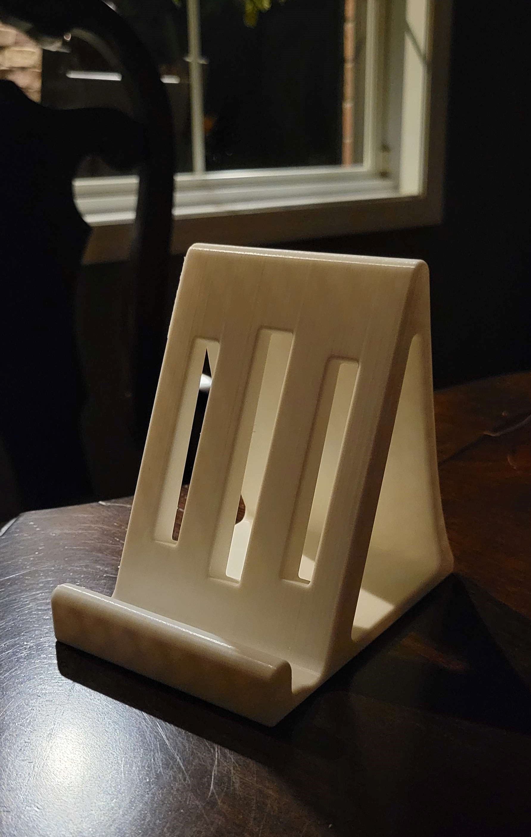 Basic Phone Stand
