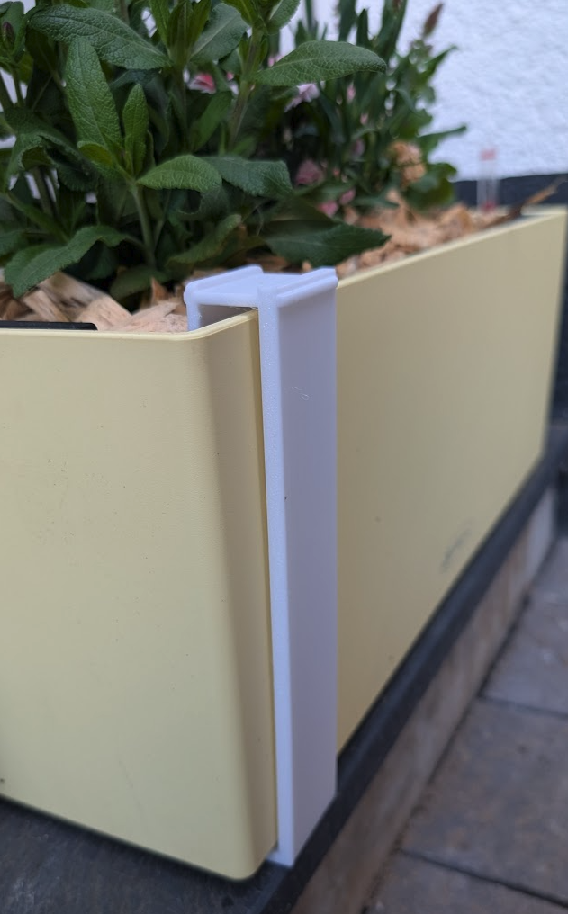 Lechuza flower box holder for windowsill