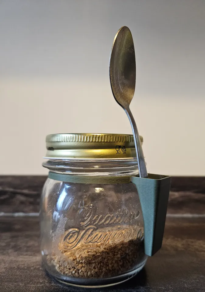 3D Printable Spoon holder for Bonne Maman jars by Mean While