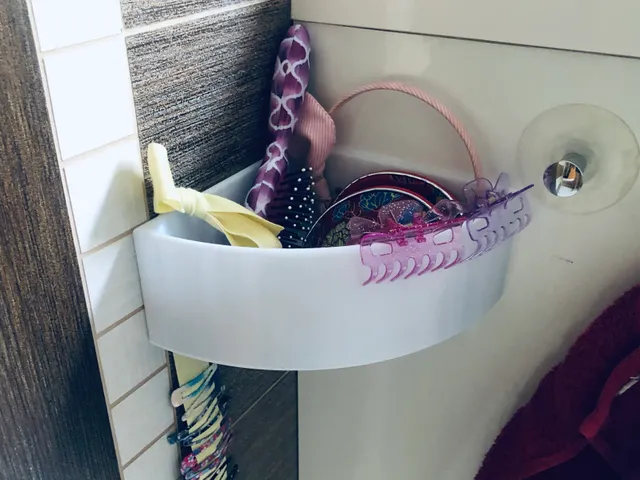 Bathroom shelf
