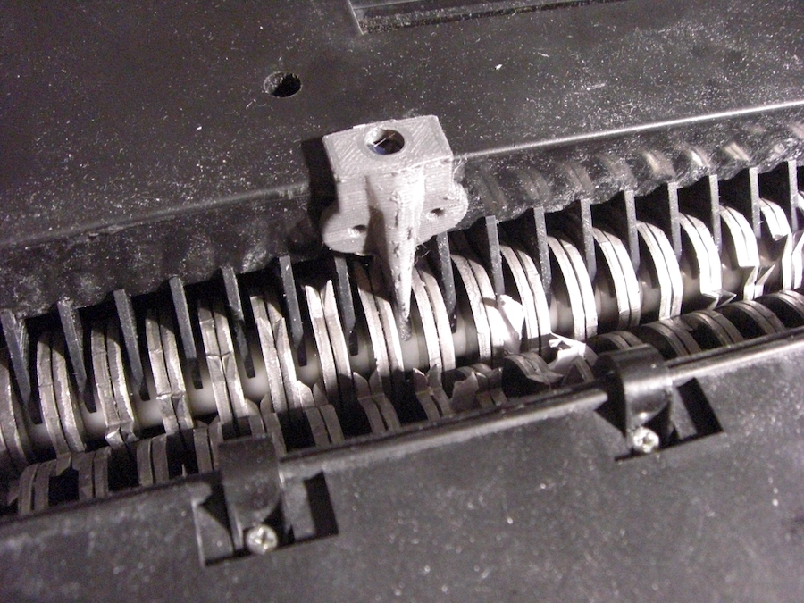 Replacement clearing-teeth for an Omnitech (or similar) crosscut paper shredder