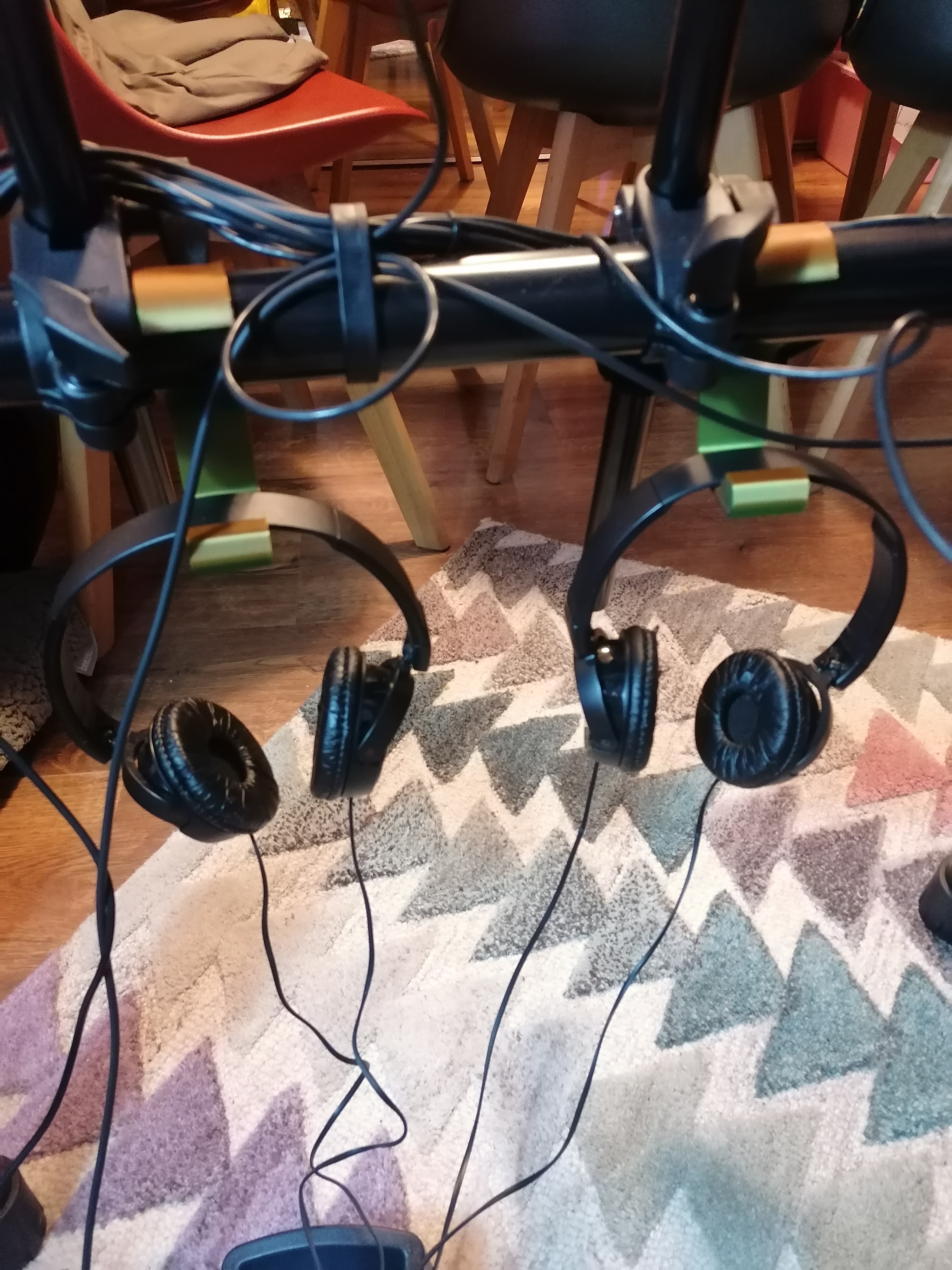 Roland drums headphone holder