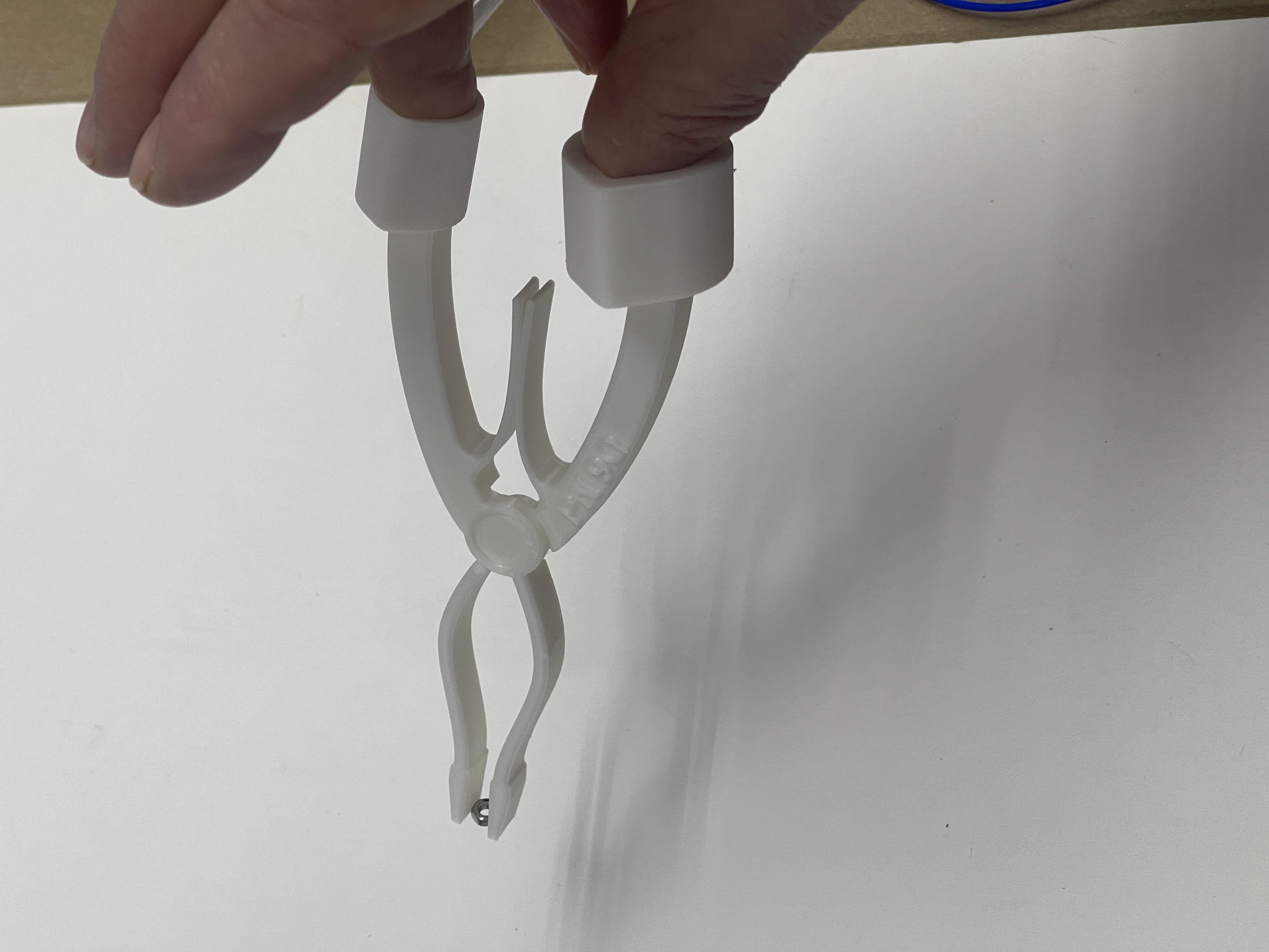 Finger Pliers/Tweezers