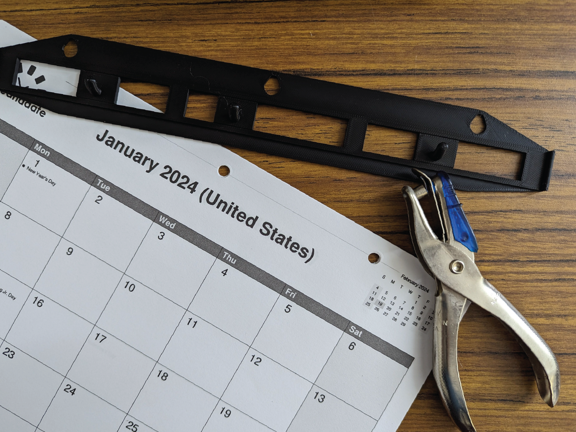 Paper Calendar Holder