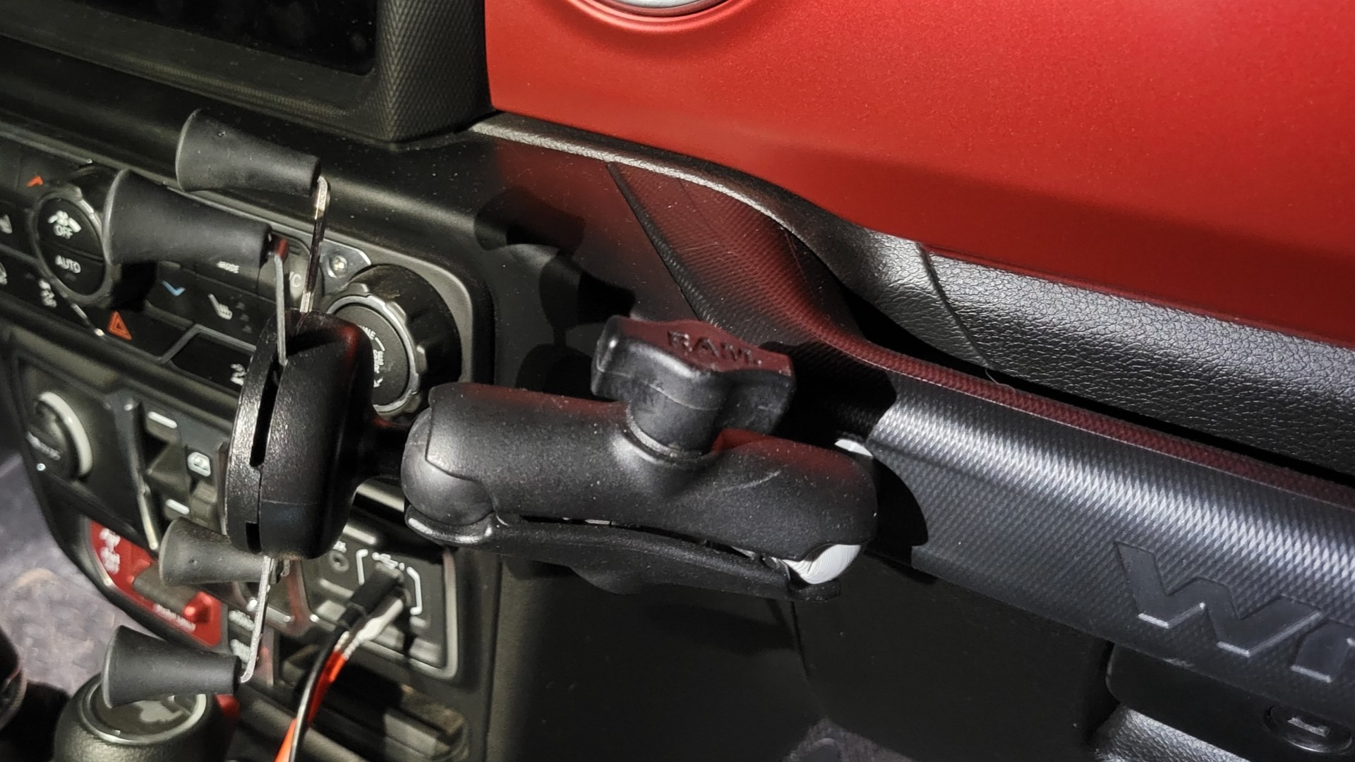 2018+ Jeep JL grab bar 1" RAM ball mount by MrCitizen Download free