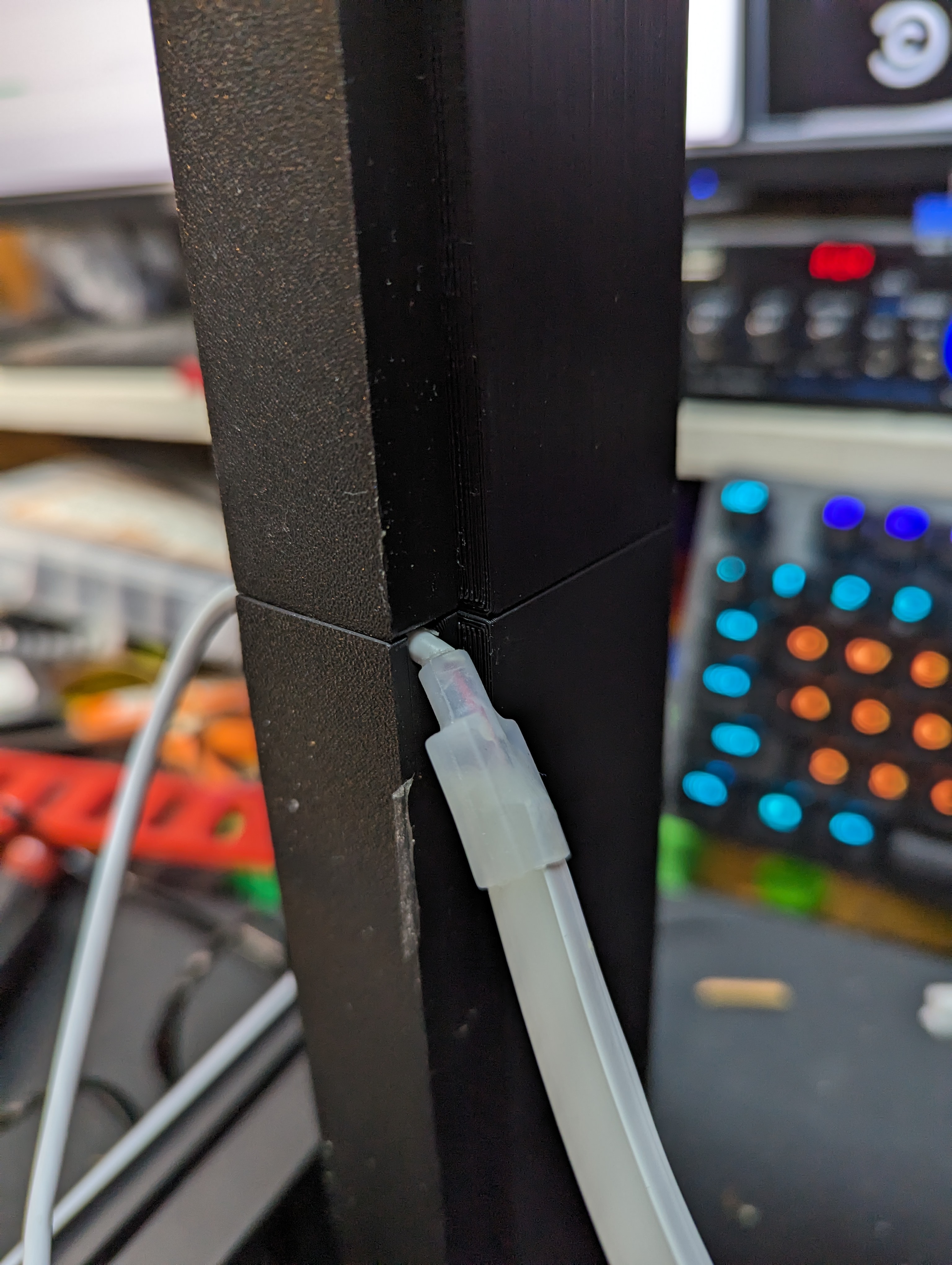 Miniatura 6 do modelo 3D Bambu X1 and P1S LED Riser