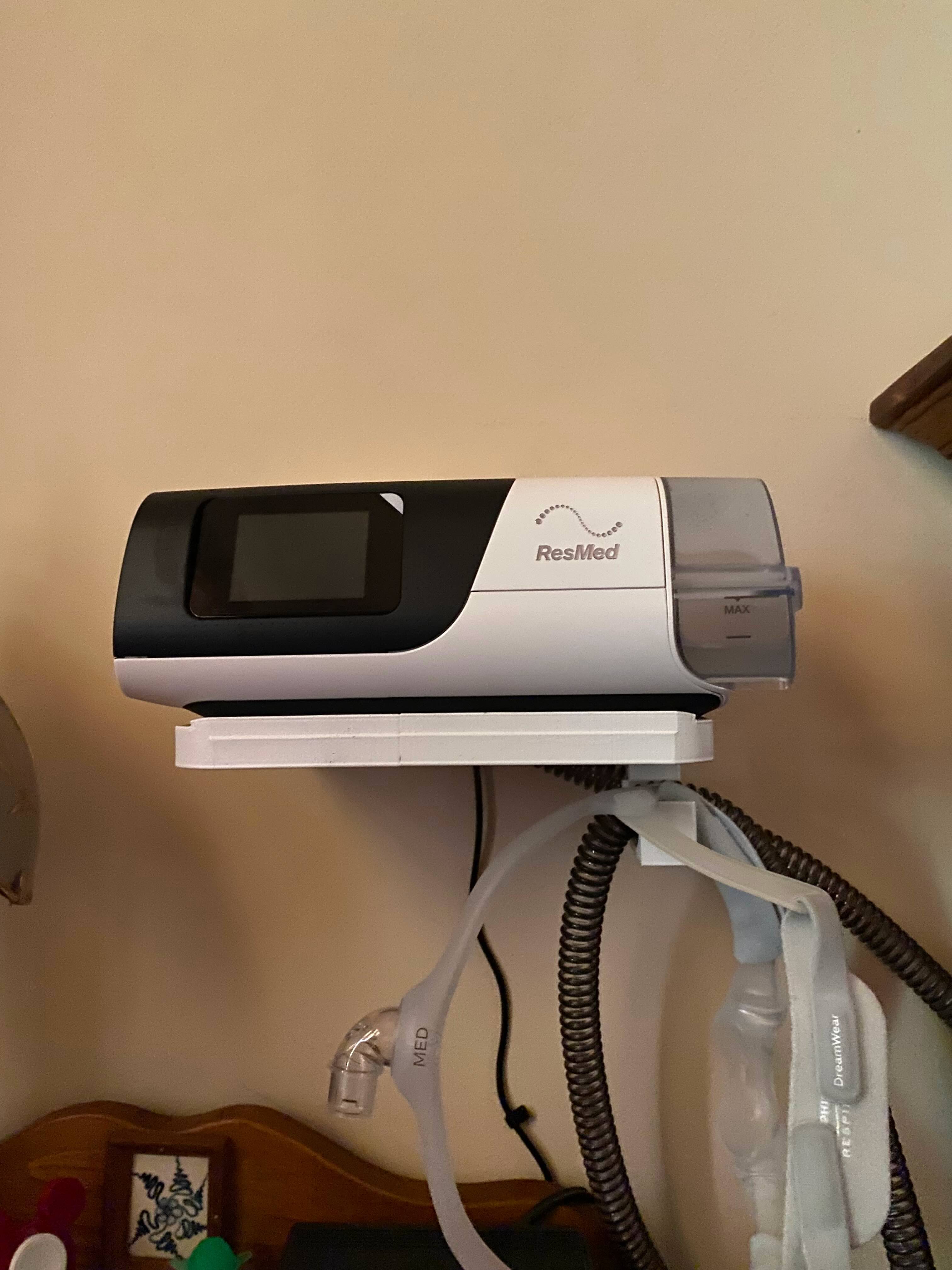 Airsense 11 CPAP machine wall bracket by Horhee Download free STL