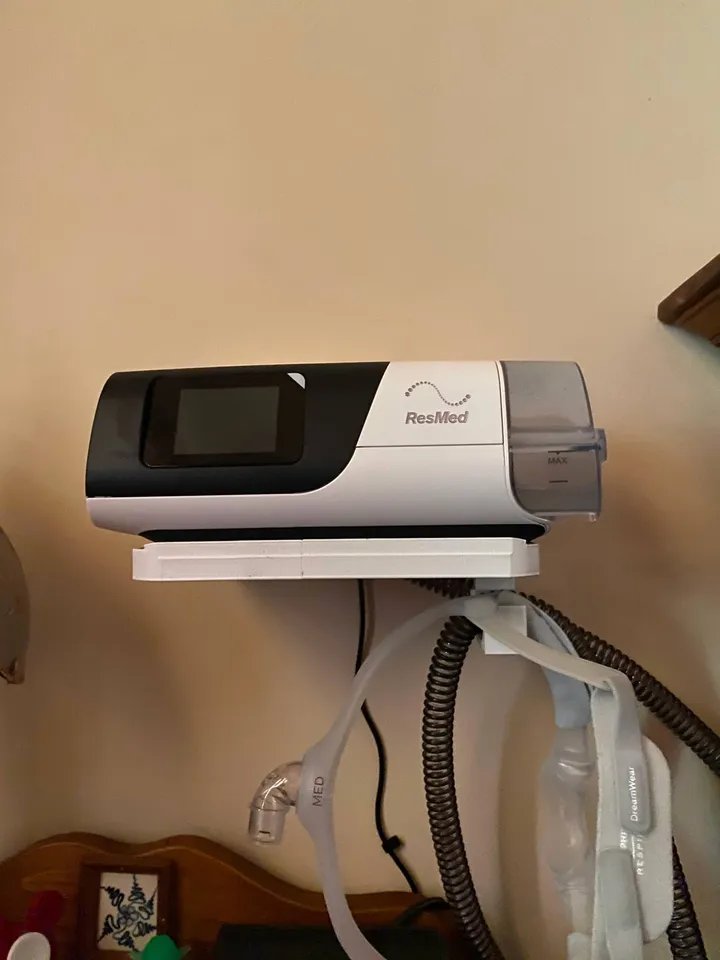 Premium Wandhalterung ResMed AirSense 11 DPAP, AirCurve 11 Bipap, Autoset, Easy Installation! Hält sicher zu Hause, in Ihrem Wohnmobil oder auf Ihrem Boot