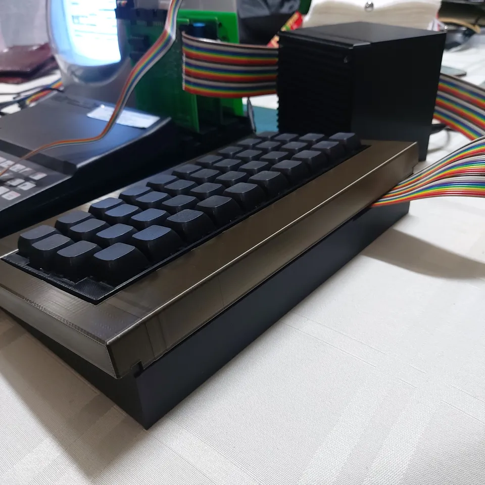 ZX81 keyboard enclosure base par Brizza | Téléchargez gratuitement