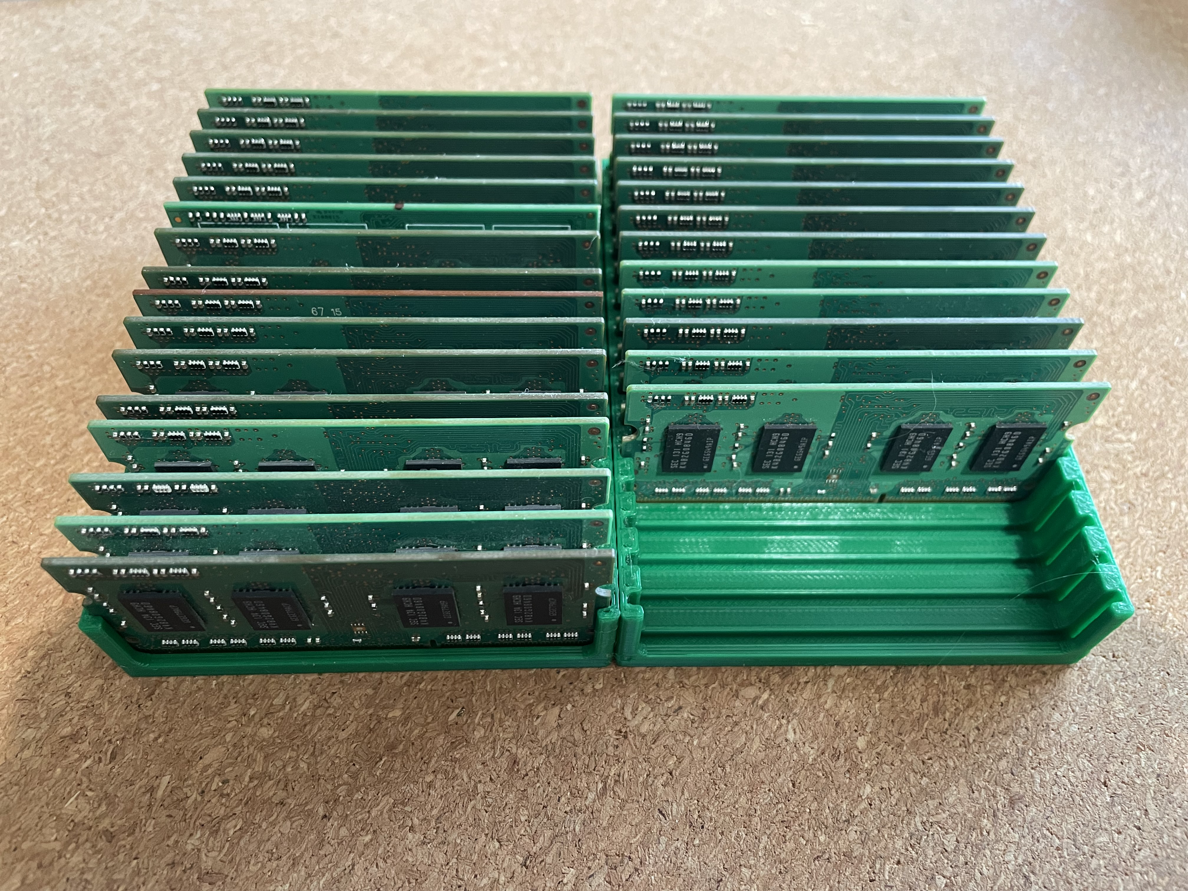 SO-DIMM RAM container