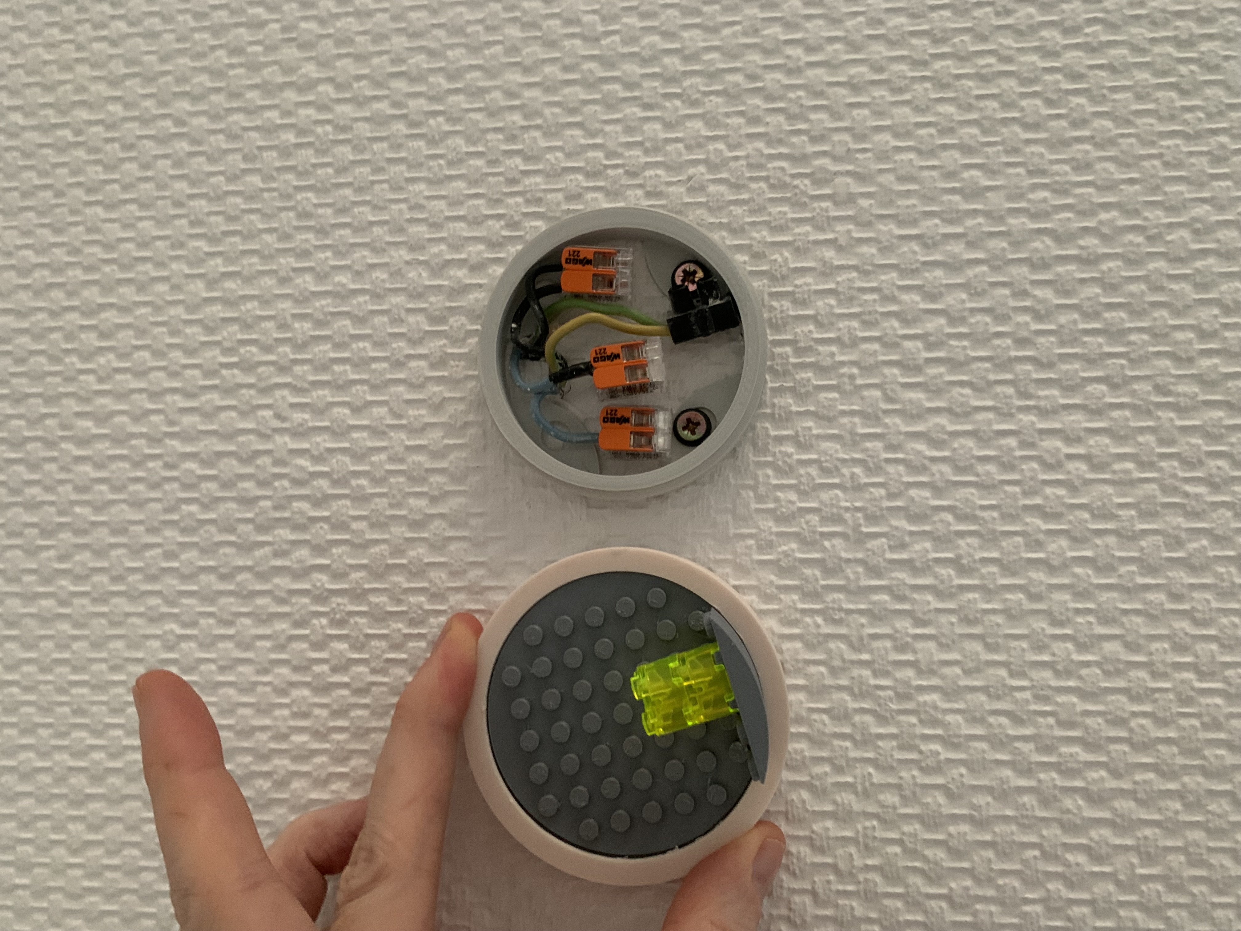 junction-box threaded and with lego-ish display plate
