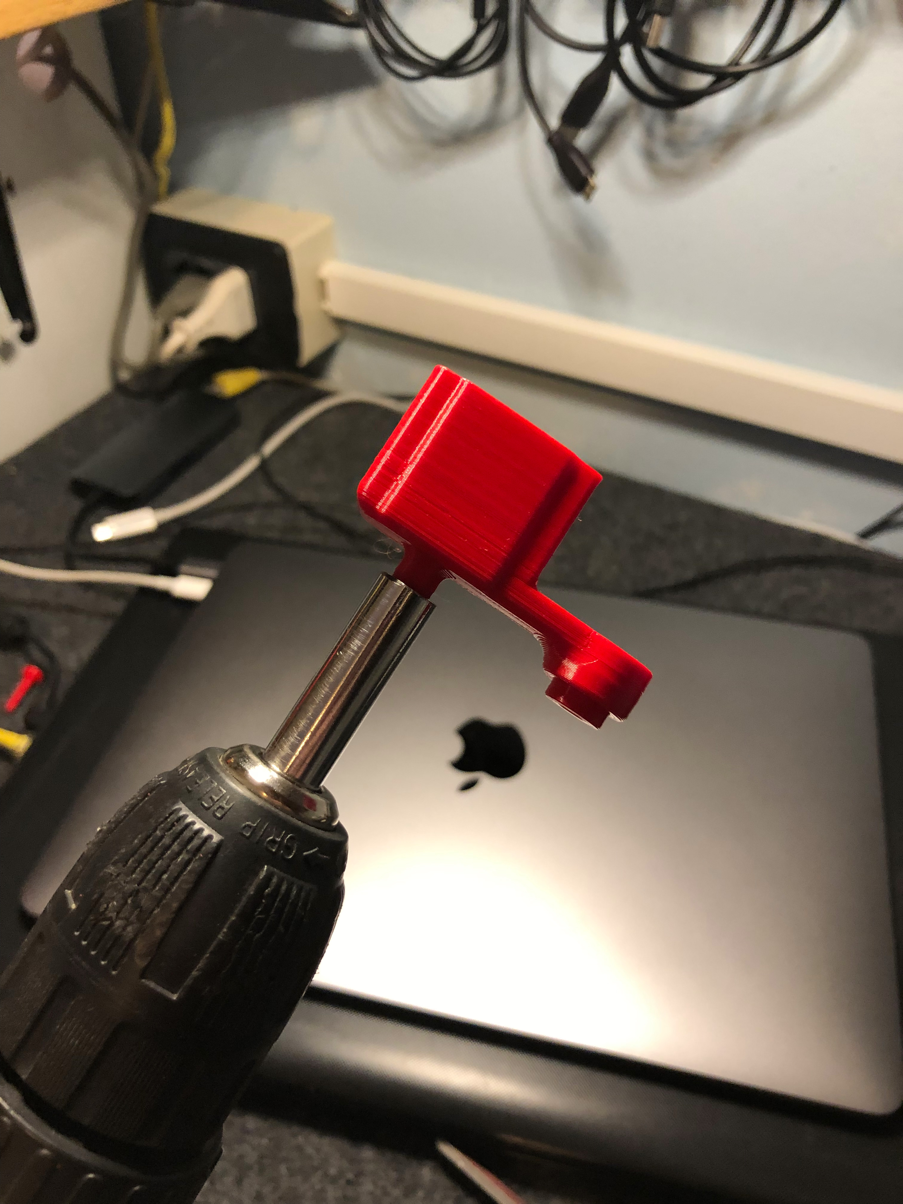 Miniatura 9 do modelo 3D Bass/Guitar string winder
