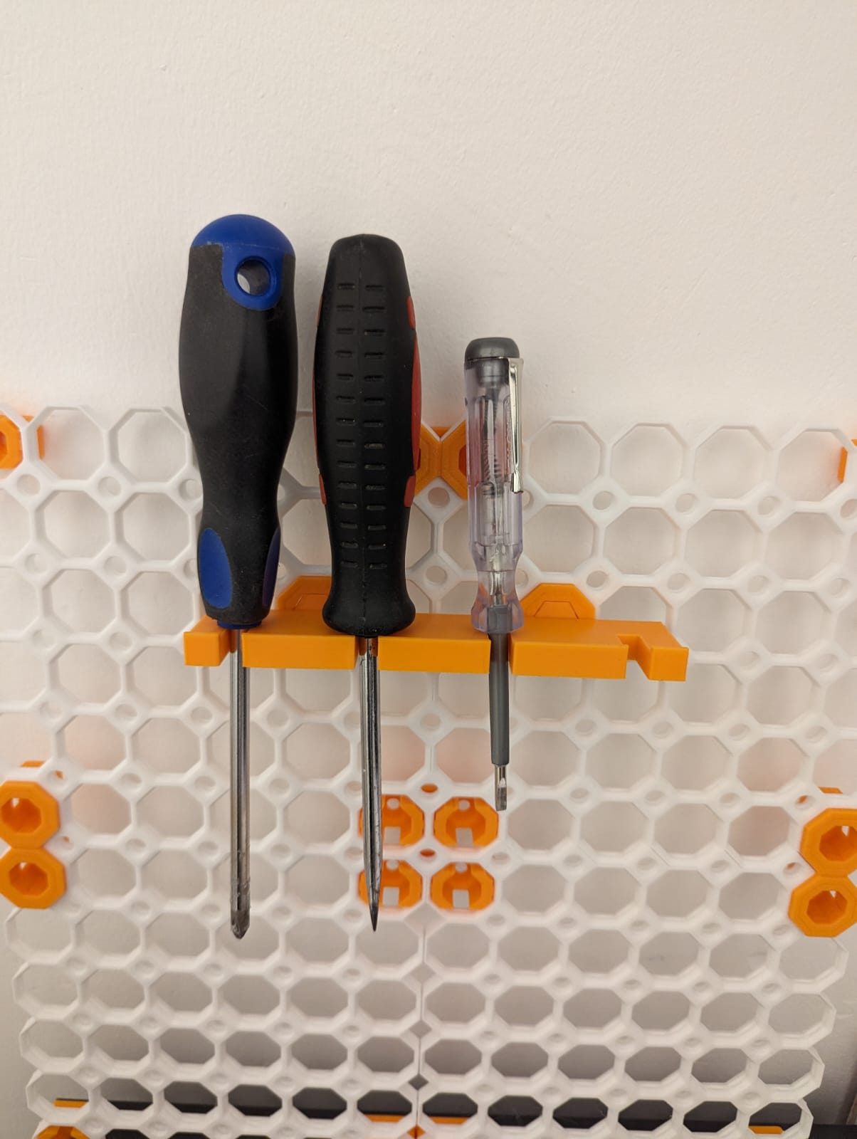 Multiboard screwdriver holder by Arik Shemesh Download free STL model