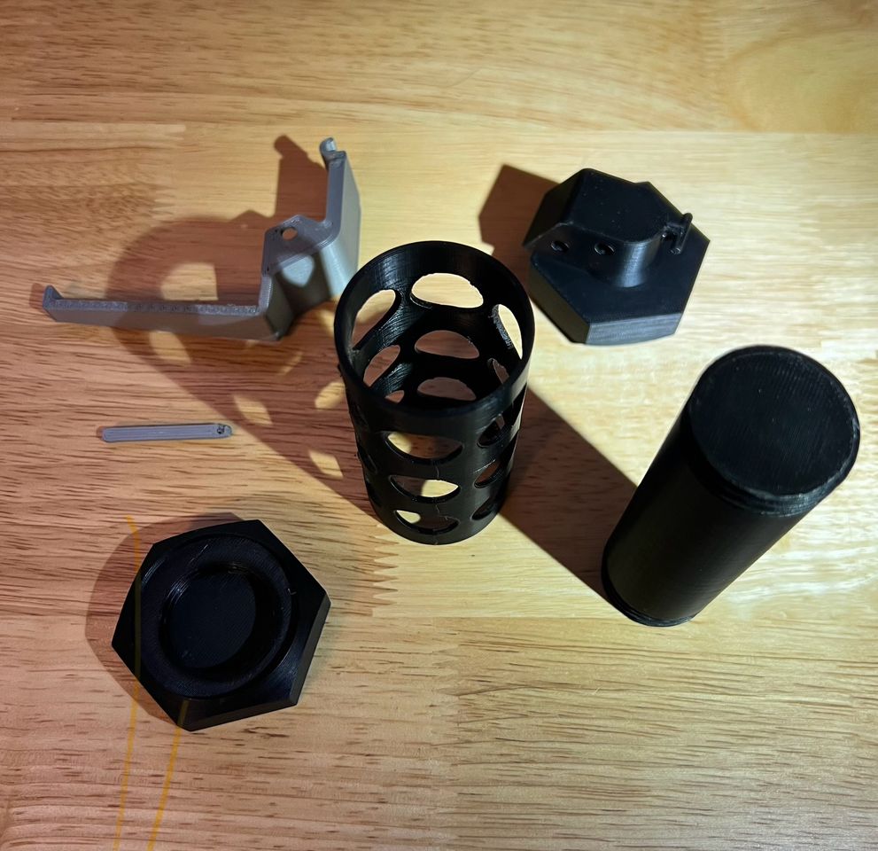 M84 STUN Bombası (CSGO Flashbang) (Sadece Plastik Aparattır!!!)