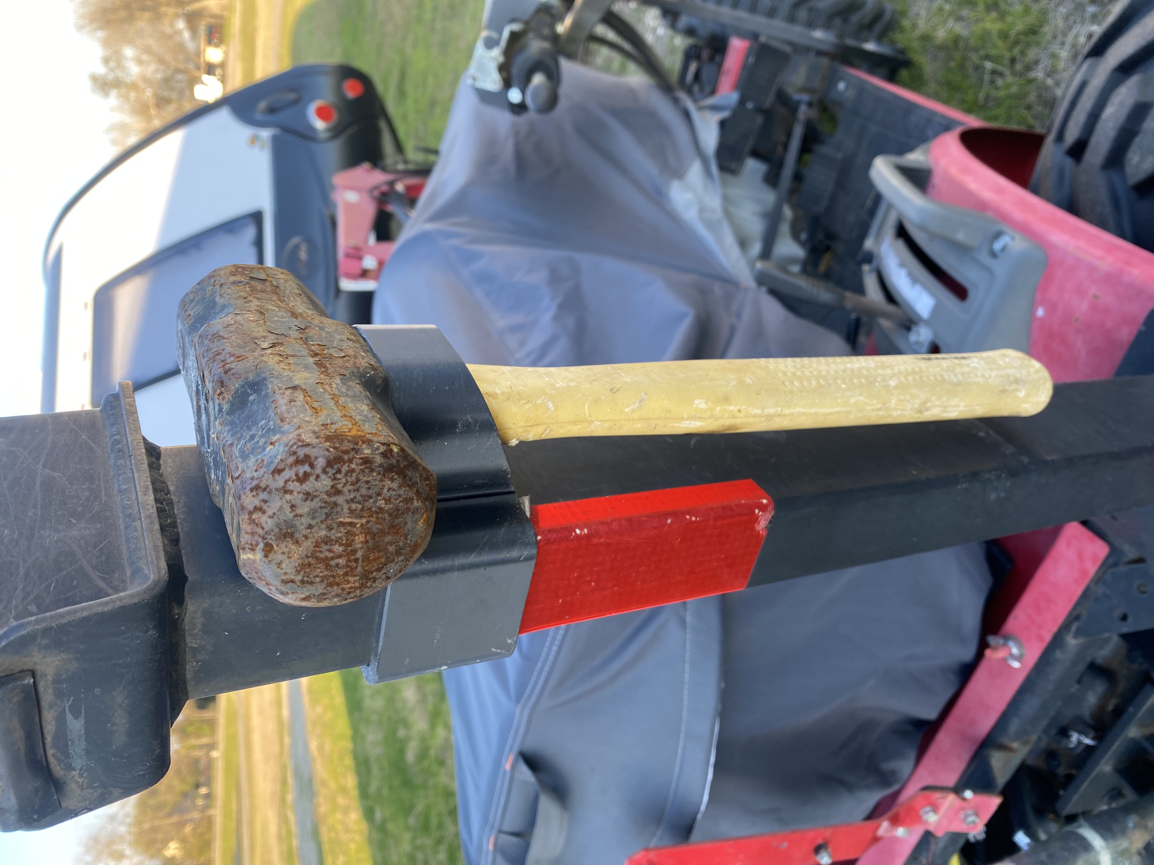 Sledge Hammer Holder for Tractor by metzgarj Download free STL model