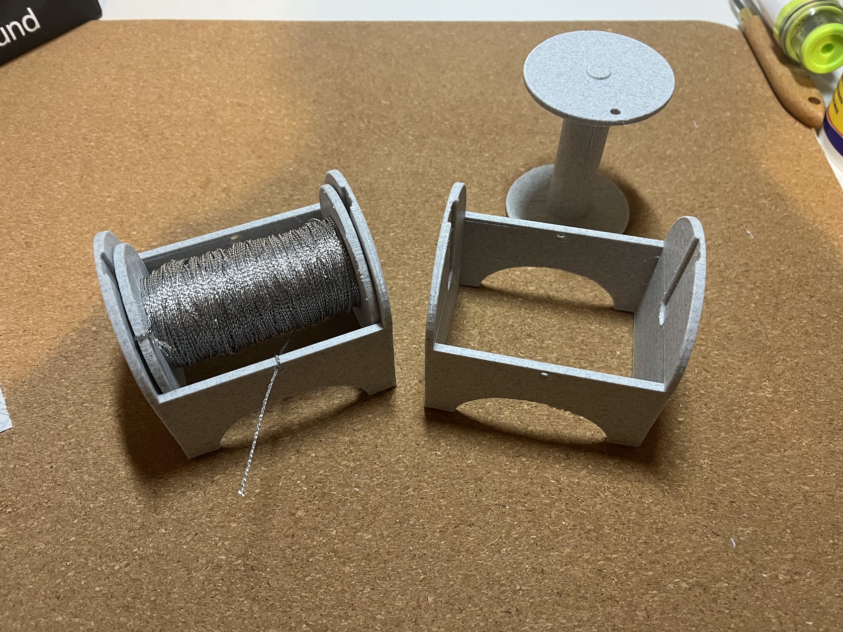 Miniatura 3 do modelo 3D String / Thread dispenser