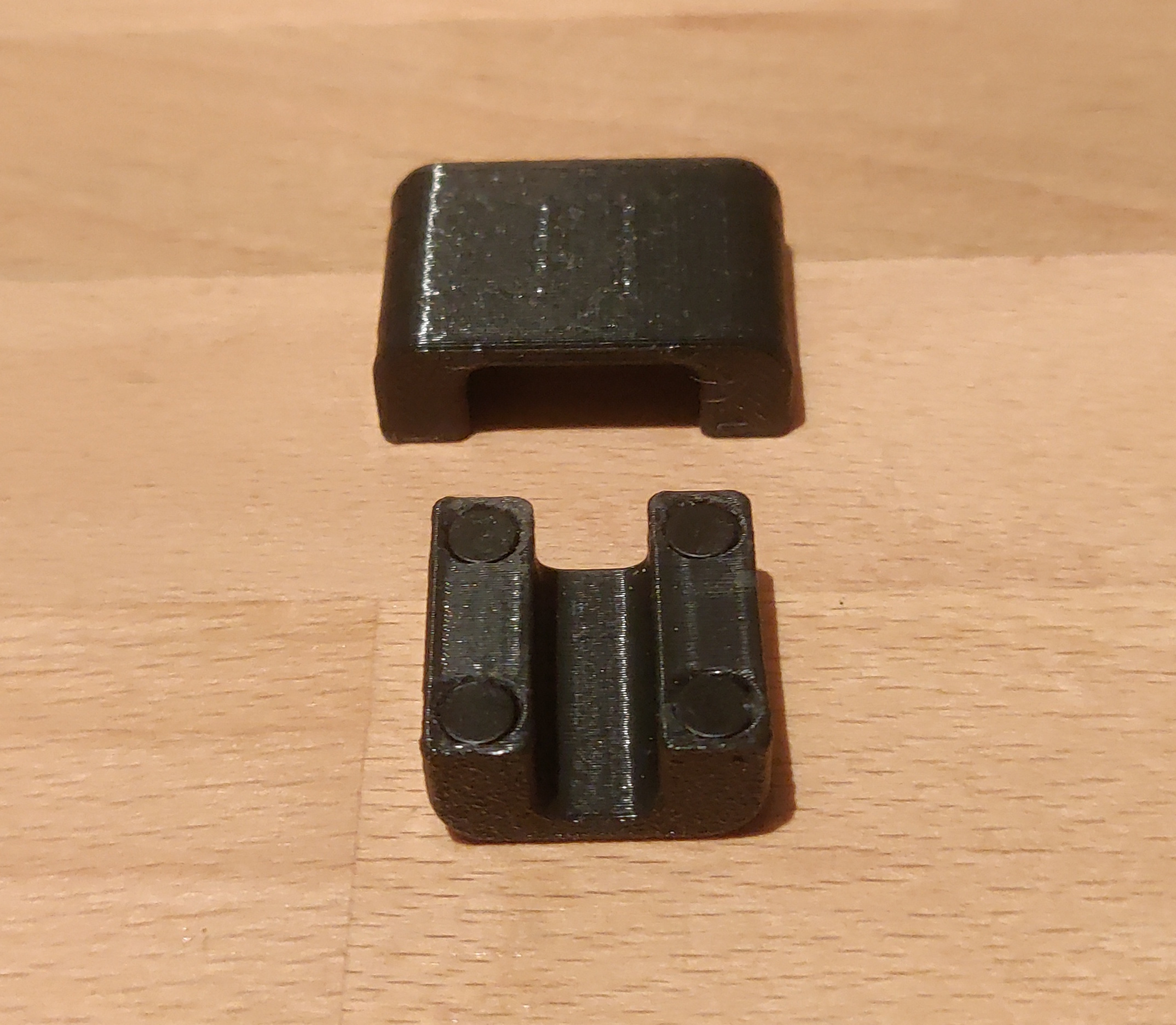 Magnetic Cable Bridge